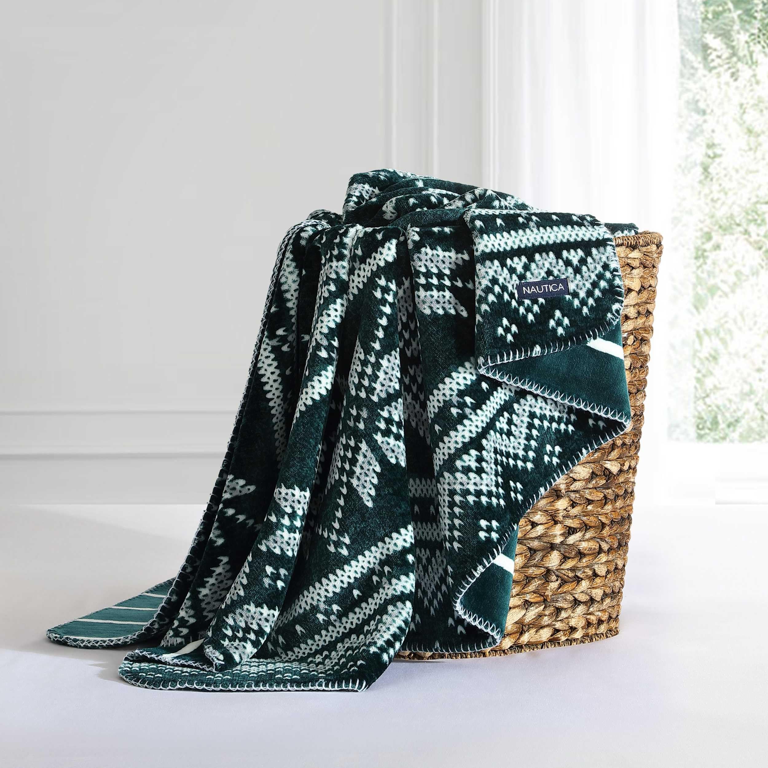 Whale Flotilla Coperta Plaid Pile in Flanella, Coperta Morbida e Calda per Divano Letto Singolo e Matrimoniale, 220 x 240 cm, Verde Scuro