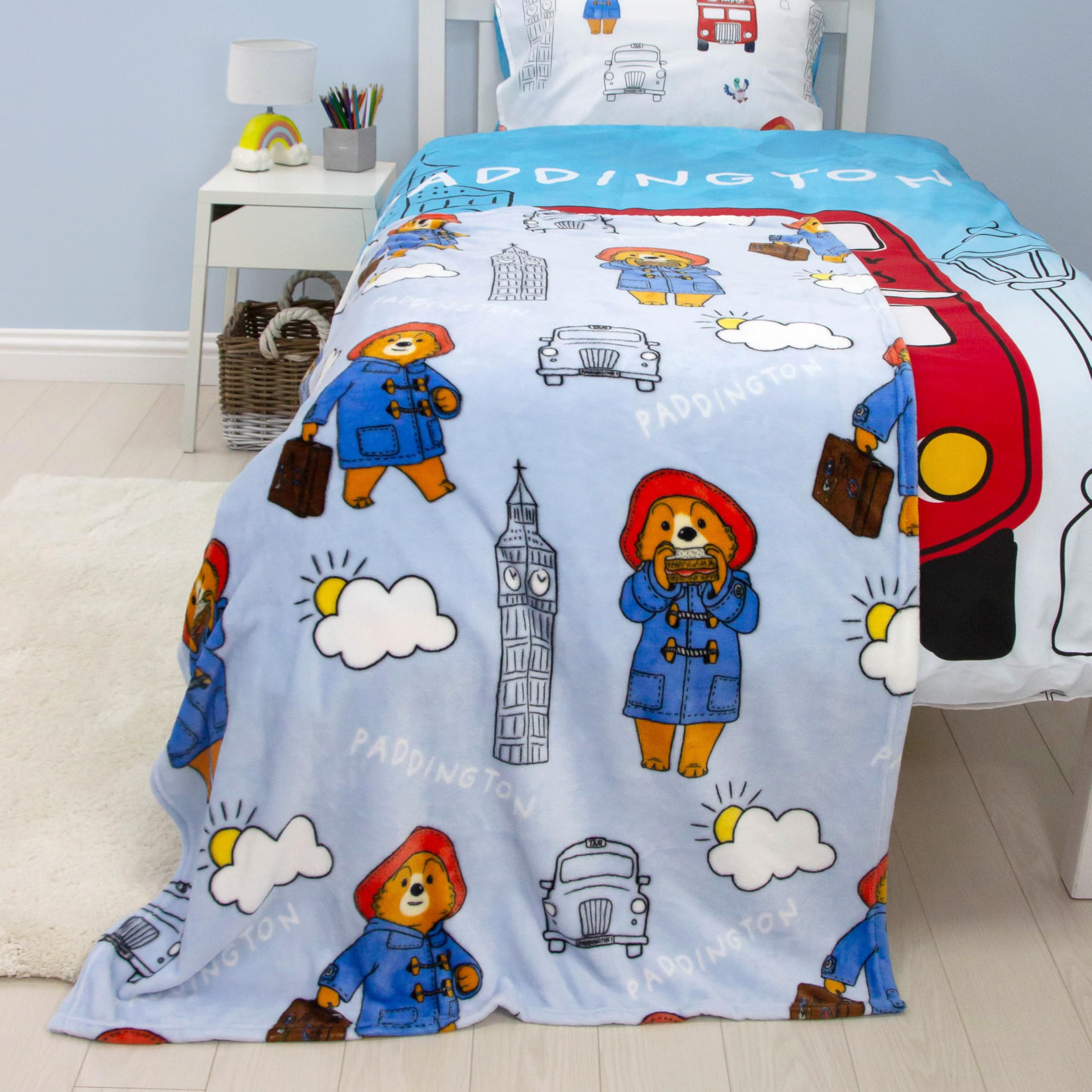 Coperta in pile con licenza ufficiale Paddington Bear, design Skyline London, super morbida e calda, perfetta per camere dei bambini, campeggio e pigiama party, dimensioni 100 x 150 cm, blu