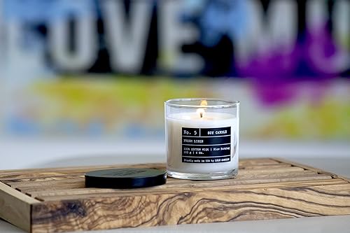 Miniatura 9 de Lulu Candles Jazmín, Oud y sándalo  Vela perfumada en tarro de soja para regalos divertidos  Vertida a mano en los Estados Unidos  Altamente