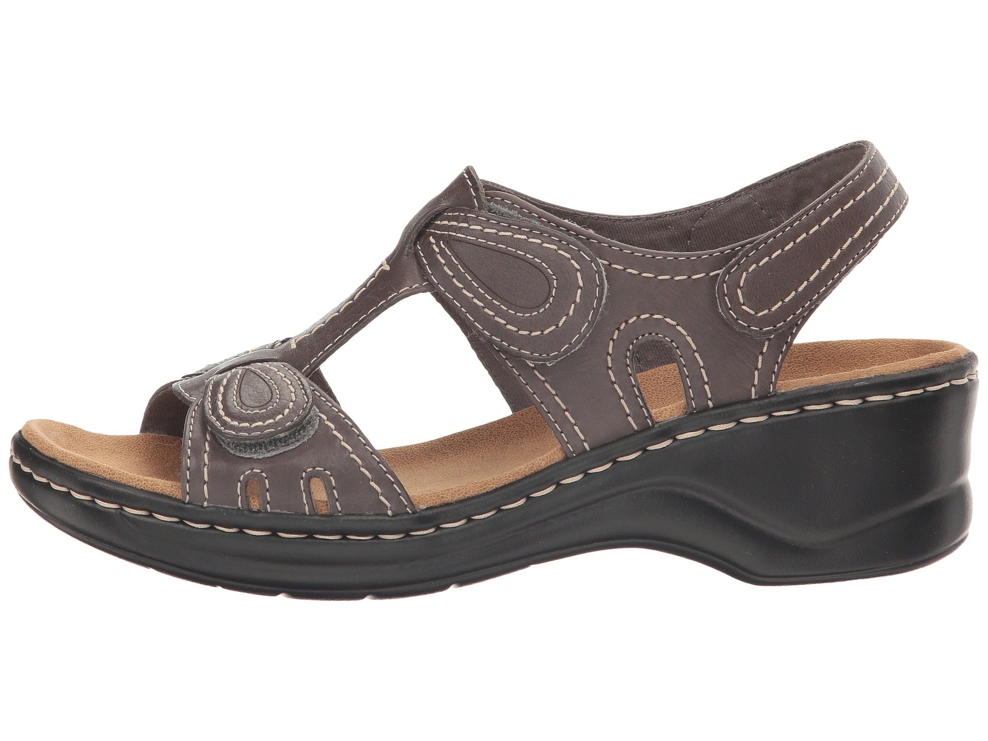 clarks women's lexi walnut q platform