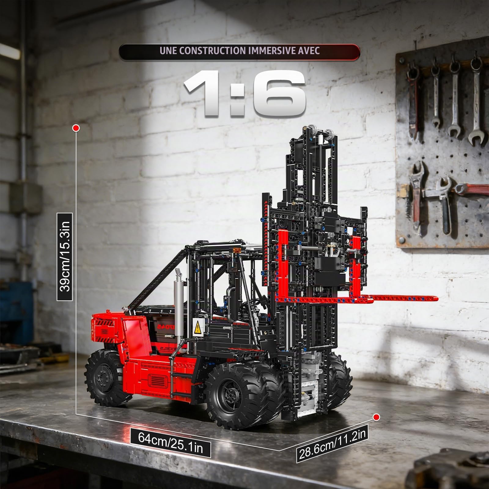 Mould King 17045 Technique Chariot élévateur lourd, kit de modélisation de camion pour adultes à l'échelle 1:6 avec détails authentiques, RC contrôlé par application avec Control+ (4579 pièces)