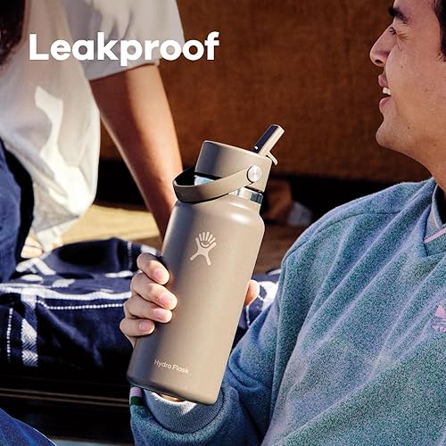 Miniatura 10 de Hydro Flask Stainless Steel Wide Mouth Water Bottle with Flex Straw Lid and Double-Wall Vacuum Insulation
