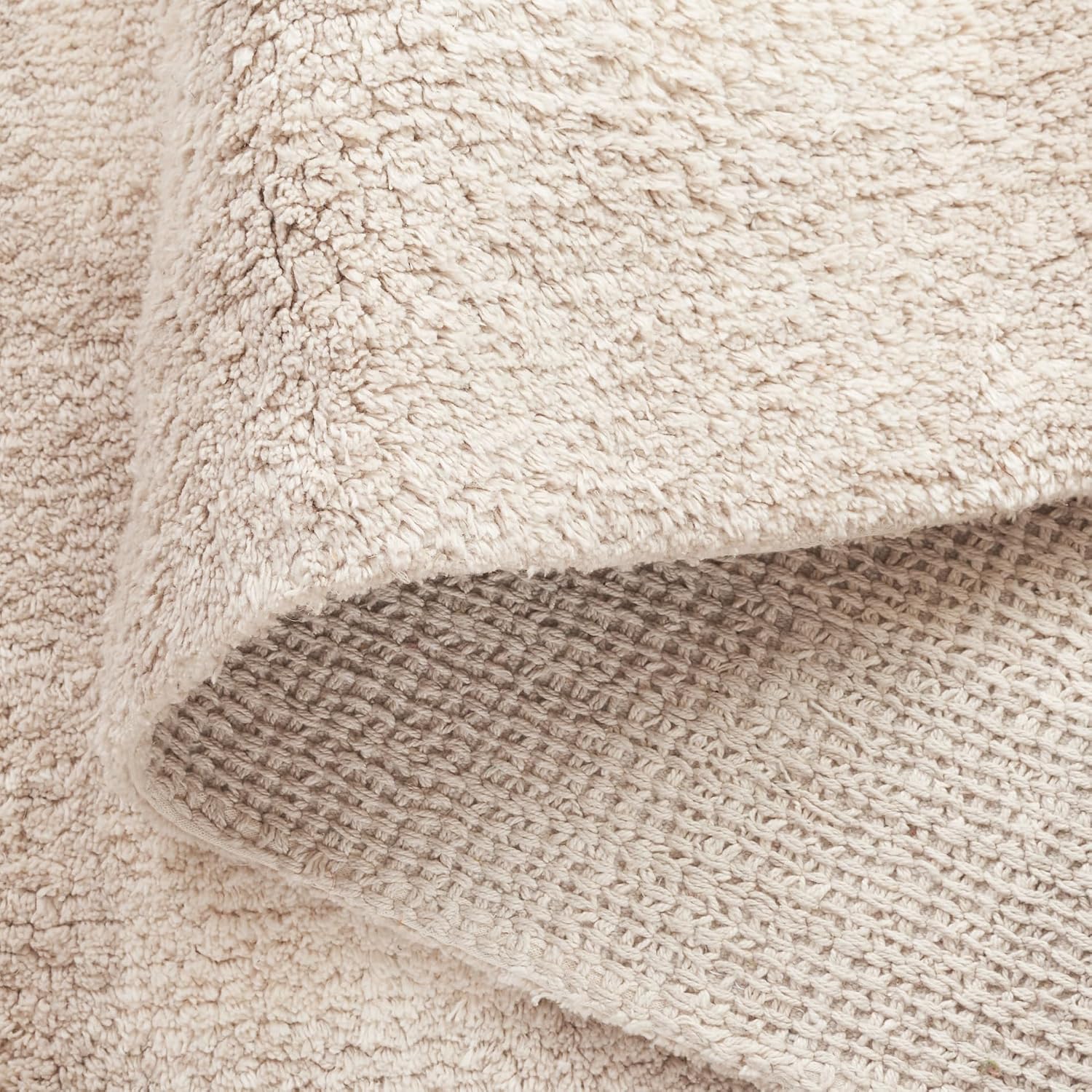 SAFAVIEH Washable Rug Easy Care Collection - 6' Square, Ivory & Beige, Handmade Cotton, Easy to Clean, Ideal for Living Room, Bedroom, Dining Space (ECR216A)