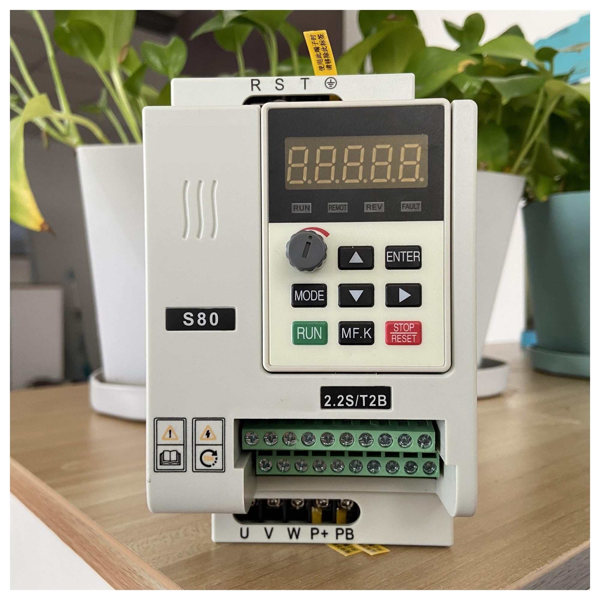 Variador De Frecuencia Falownik wektorowy VFD VFD 3KW/2.2KW falownik S80 3P 220 380V falownik wyjściowy napęd o zmiennej częstotliwości rezystor hamowania Kompaktowa konstrukcja(1ph220V-3ph220v,3kw)