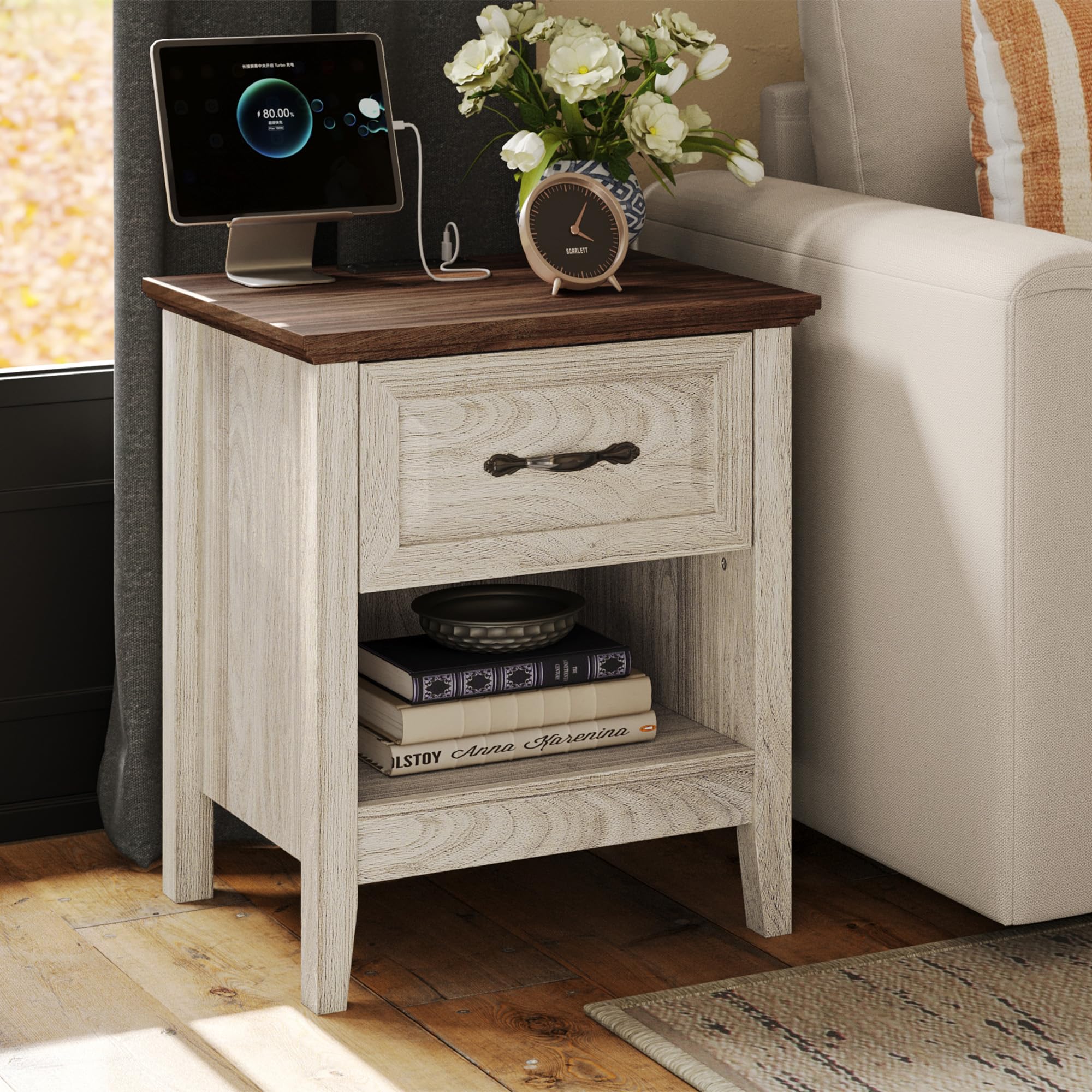 LINSY HOME Nachttisch 2er Set, Farmhouse Holz Nachttisch mit Open Storage Regal, Nachttische mit Steckdose, Beistelltisch Endtisch für Schlafzimmer Wohnzimmer Sofa Couch Büro 48 x 40 x 53 cm, Beige