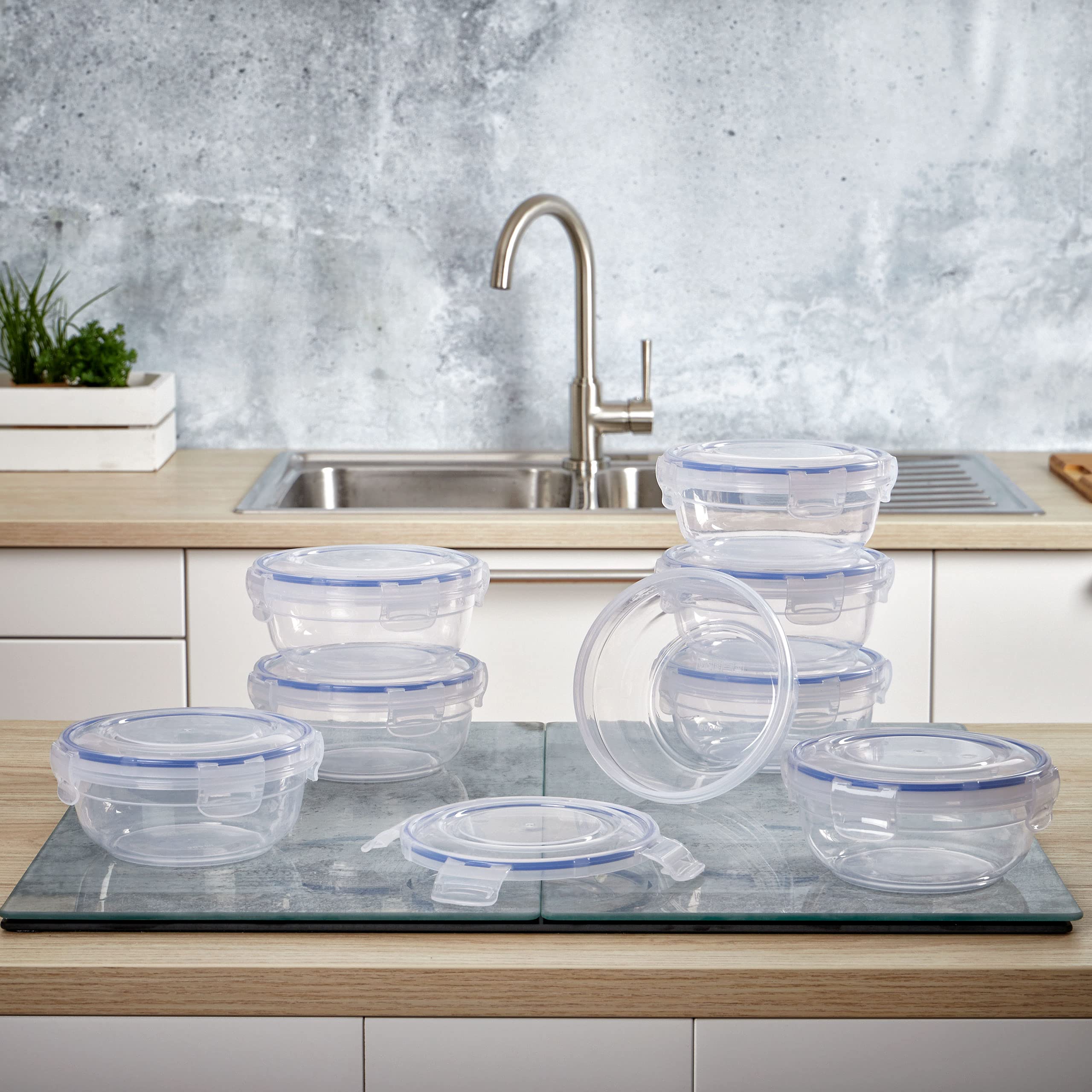 Grizzly set contenitori per alimenti in plastica, 8 contenitori con coperchio, piatti, rotondi, impilabili, lavabili nel microonde e in lavastoviglie