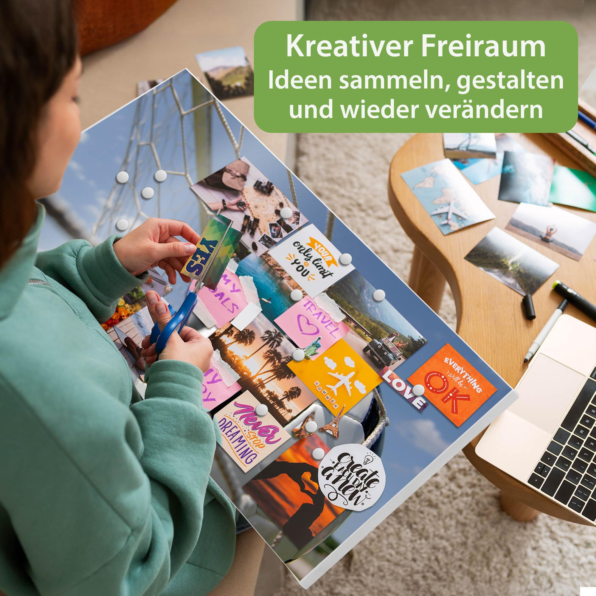 banjado Magnettafel Metall 78 x 37cm - beschreibbare Magnettafel - Metall Pinnwand als Memoboard - Magnetwand Küche, Büro, Kinderzimmer Weiß inkl. 4 Magnete & Montageset - Motiv Fußball