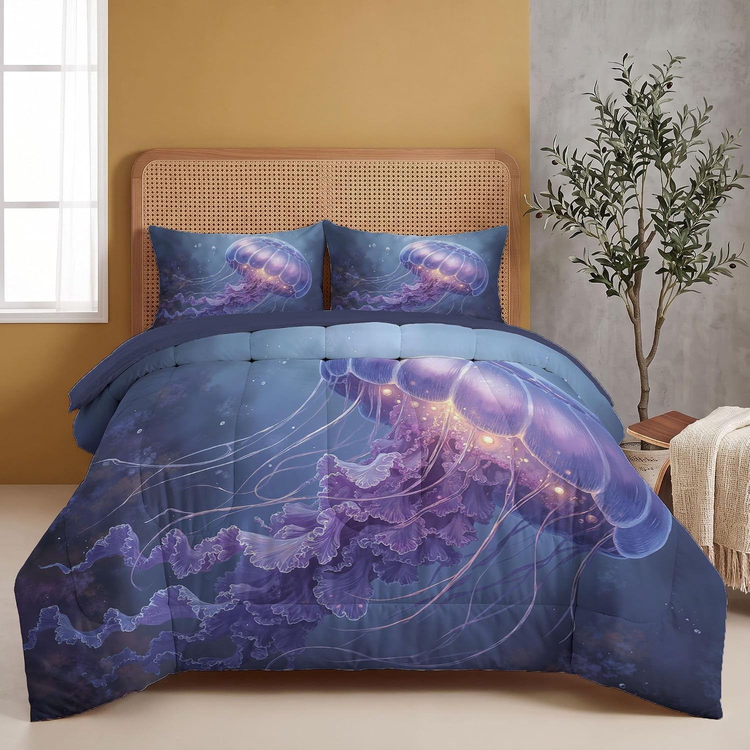 Deep-Sea Animals Comforter Set King Size, Fantasy Jellyfish Print Breathable Bedding Set for Girls Boys Teens, Purple Quilt Duvet with 2 Pillow Cases