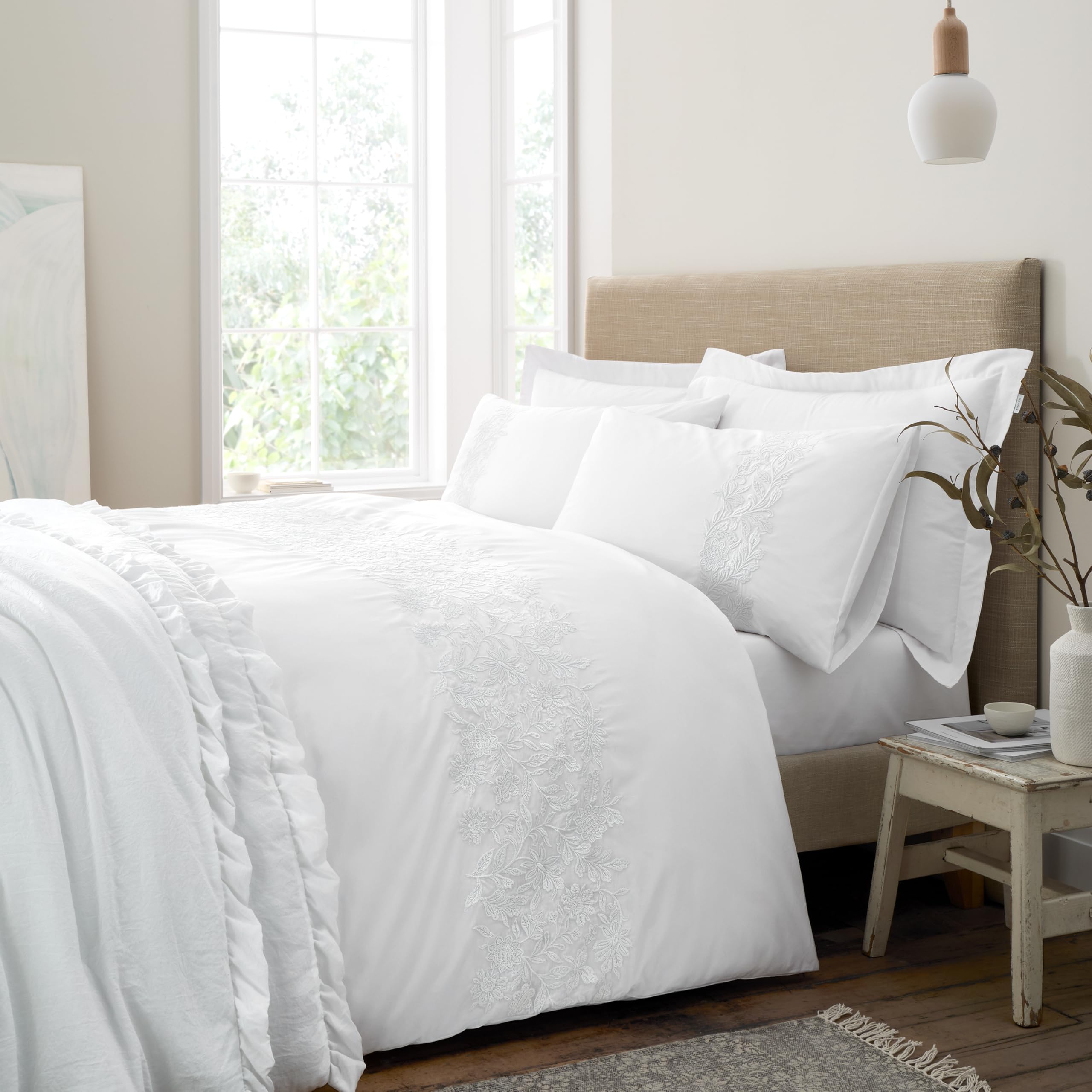 Rackhams White Embroidery Floral 200 Thread Count Cotton Duvet Cover Set - King