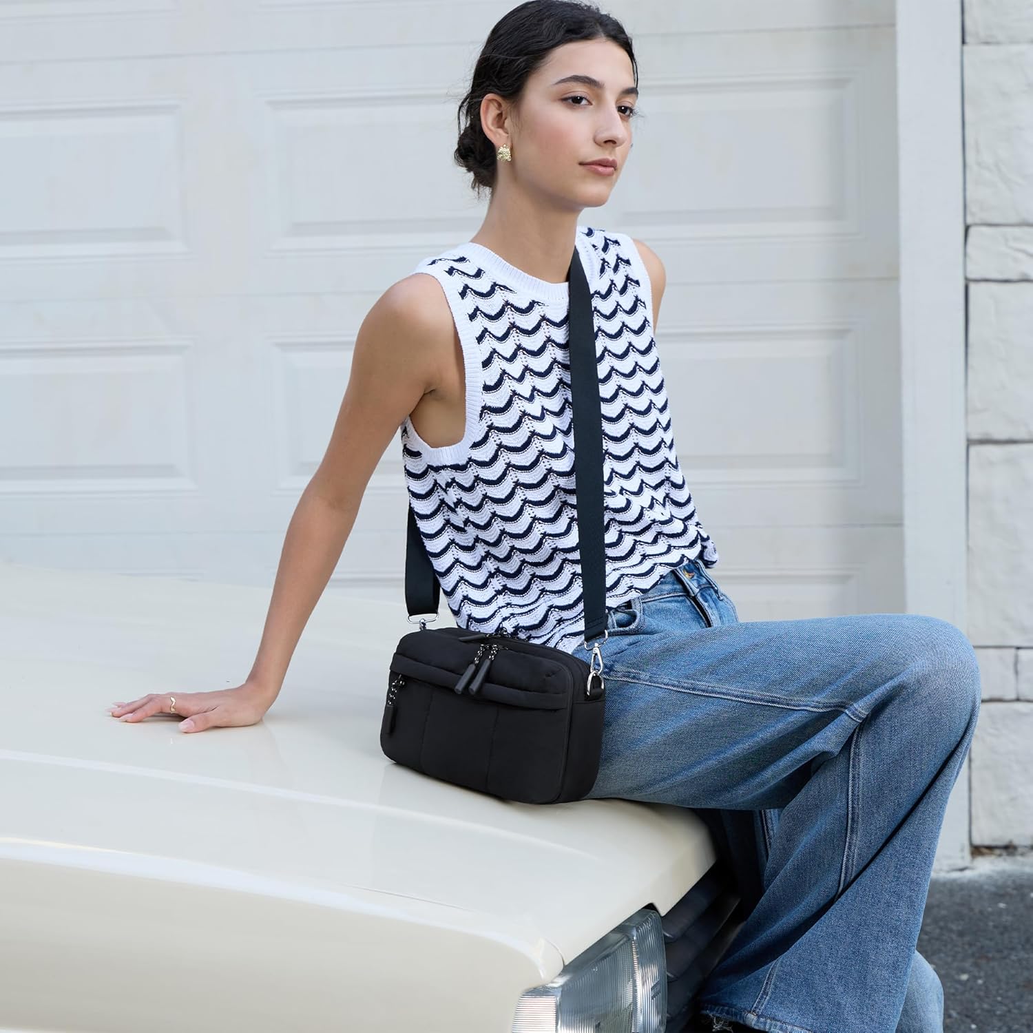 VONAL Small Crossbody Bags for Women Travel Purses Puffer Lightweight Nylon Quilted Puffy Bag Handbags with Multiple Pockets - Image 2