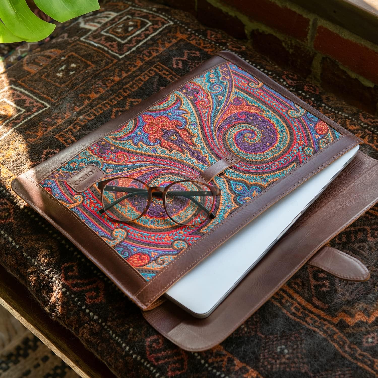 Londo Top Grain Leather MacBook Bag Laptop Sleeve for MacBook Pro and MacBook Air Case 14 Inch - 13 Inch (M4, M3, M2, M2, M1, Pro, Max) 13.3 Inch, iPad Pro 12.9 Inch - 2020 to 2024 Models - Image 6