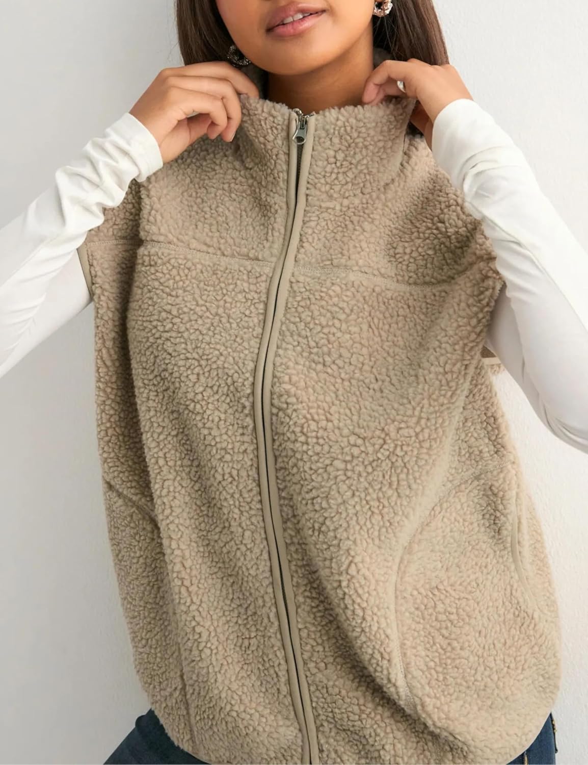Tanming Womens Fuzzy Sherpa Fleece Vest Lightweight Cozy Sleeveless Gilet Zip Up Jacket with Pockets - Image 4