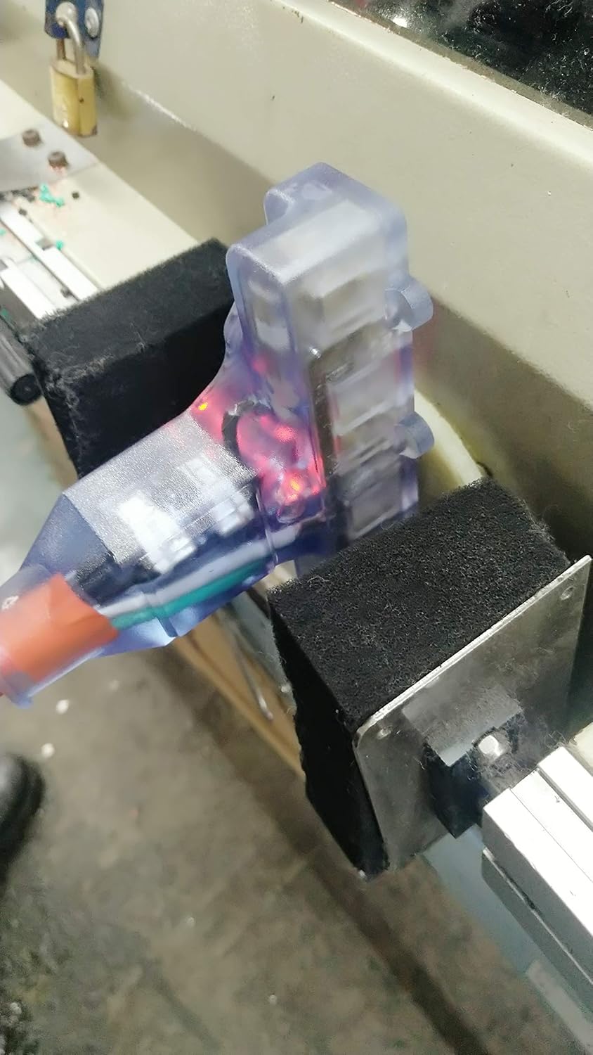 T Blade 20 amp 100 ft Extension Cord 10/3 Triple Outlet NEMA 5-20 amp Extension Cord T Blade 10 Gauge 125 Volts 2500 Watts Copper Wire 10 3