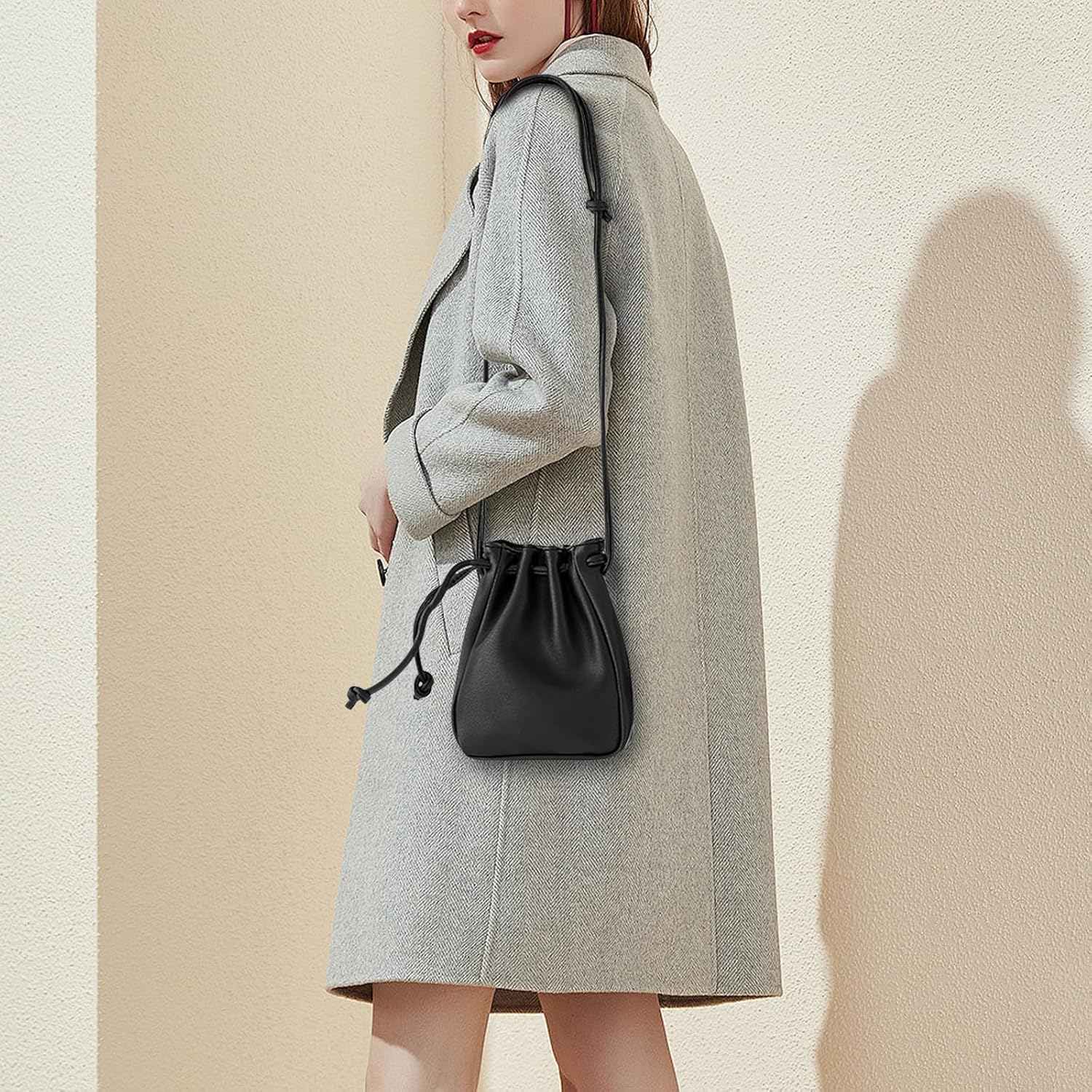 Mini Crossbody Bag, PU Leather Small Crossbody Bags for Women, Drawstring Mini Crossbody Purse for Daily Outings (black) - Image 5