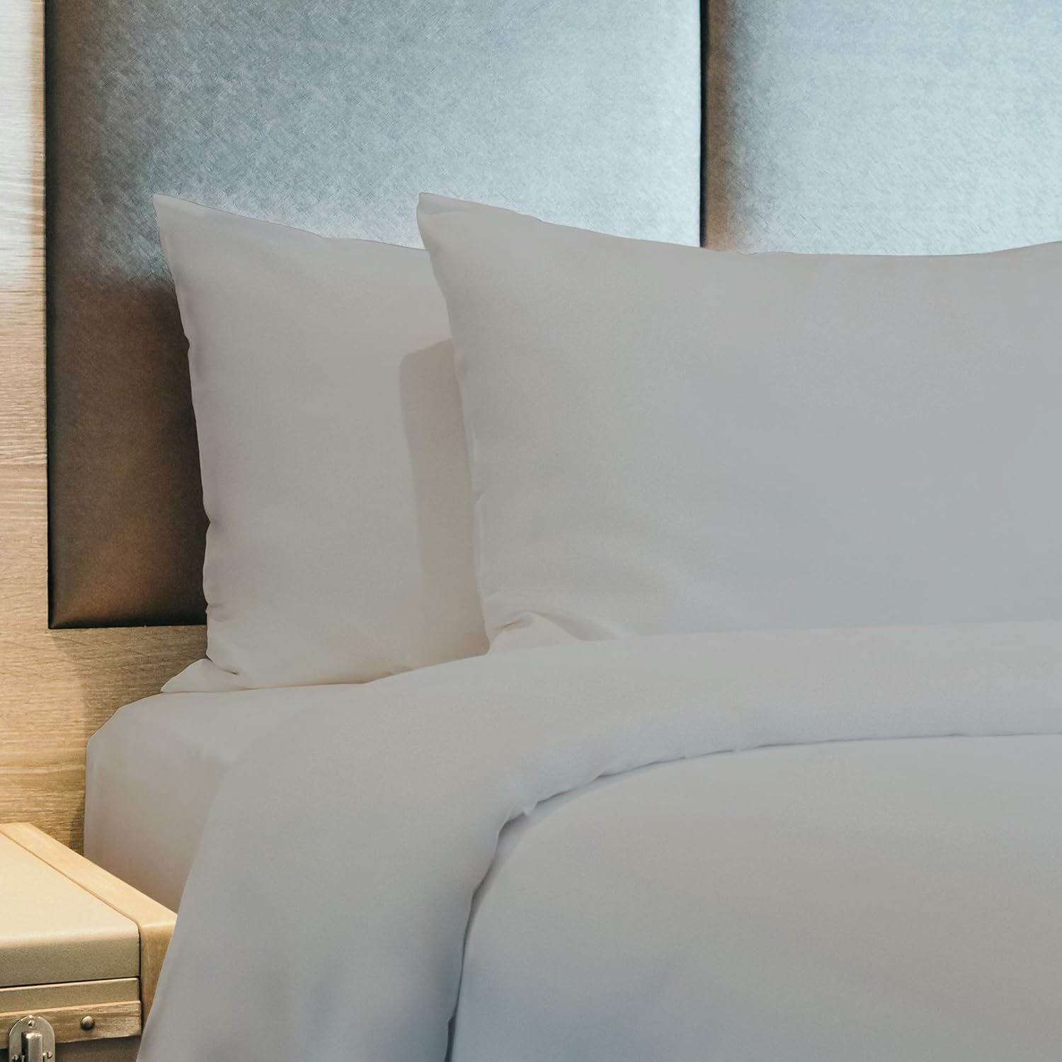 1800 Thread Count Egyptian Cotton Feel 4 Piece Bed Sheet Set 12 Colors (Queen, Gold)