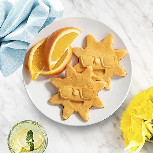 Miniatura 3 de Rise & Shine - Mini waflera de sol, tamaño personal de 4 pulgadas Sunshine Smile individual para niños y adultos, bonito wafler eléctrico