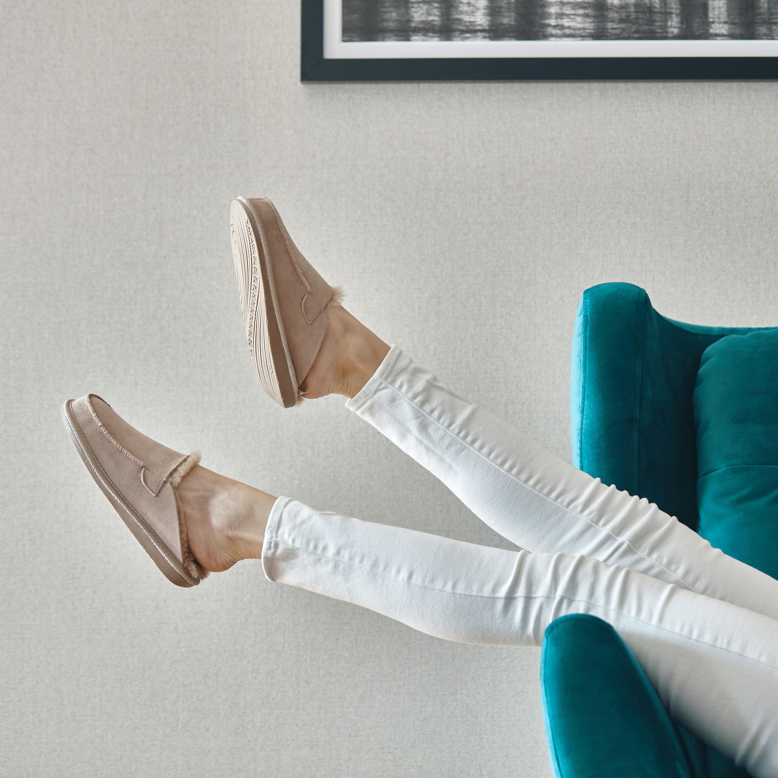 Vanuba Handgemacht Lammfell Warme Hausschuhe Damen Winter Slippers - Hauspantoffeln - Kuschel Pantoffeln Plüsch - Pantoletten Winter - Flache Slippers für Drinnen