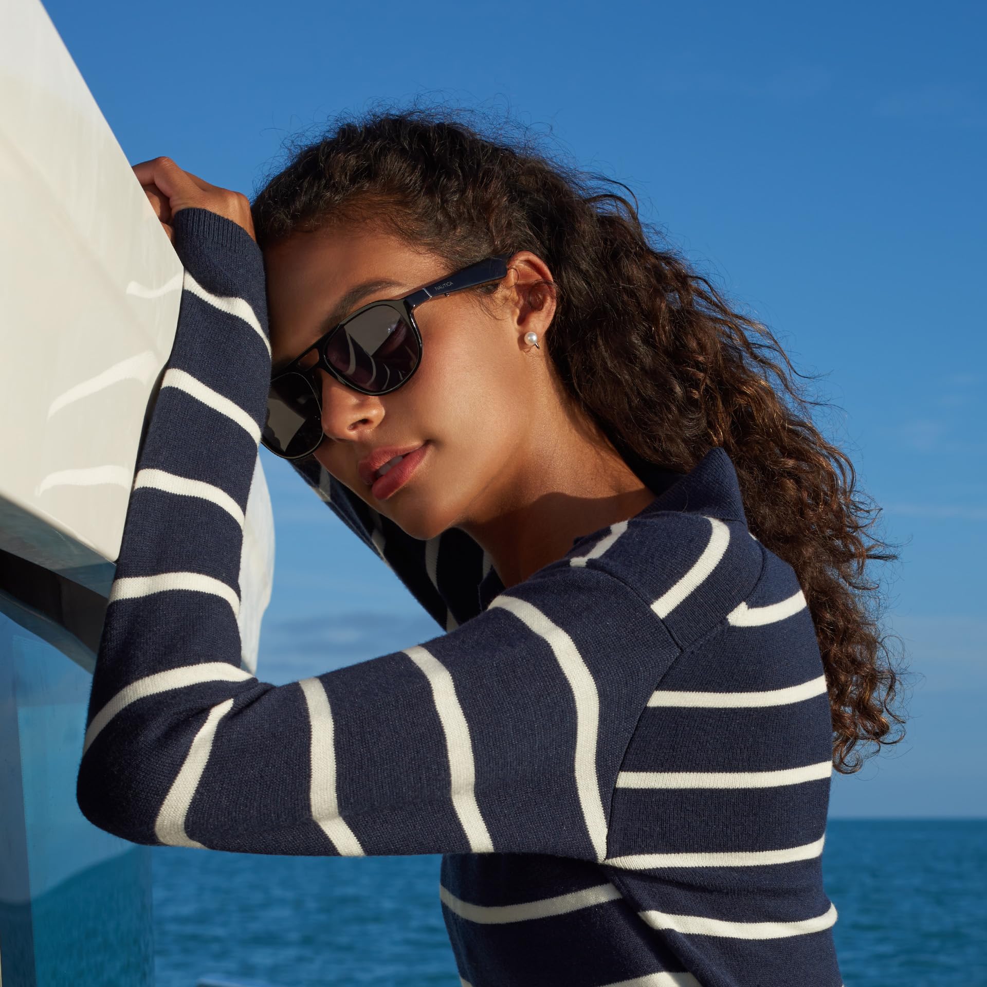 Lucyd - Collezione Nautica - Occhiali Intelligenti Uomo e Donna - Occhiali Intelligenti Wireless con Altoparlanti Aperti e Microfono