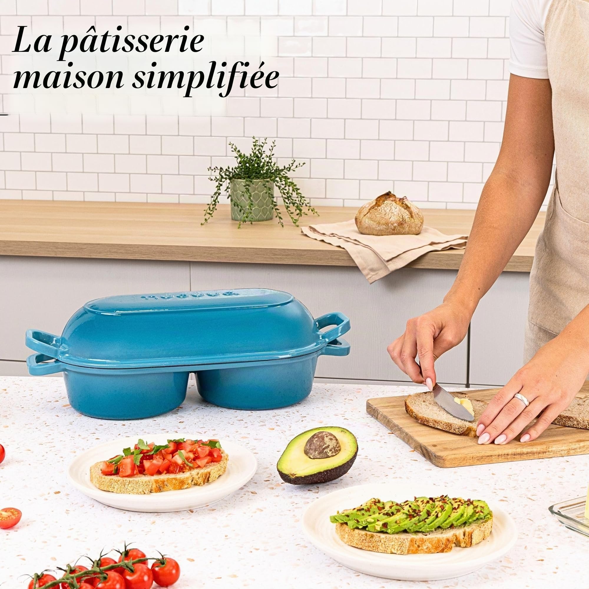 Faitout pour la cuisson du pain au levain – Pot à pain en fonte émaillée – 260 °C – Passe au four – Double espace rond pour pain, 16,5 cm de diamètre, bleu clair Nuovva