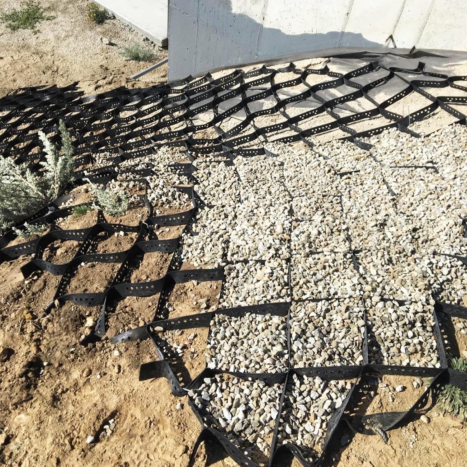 Geocell Gravel Grid for Steep Slope Erosion Control, 2m 3m 5m 6m 8m 10m Geogrid Retaining Wall Reinforcement, Poured Honeycomb Ground Pavers(6x10 m)