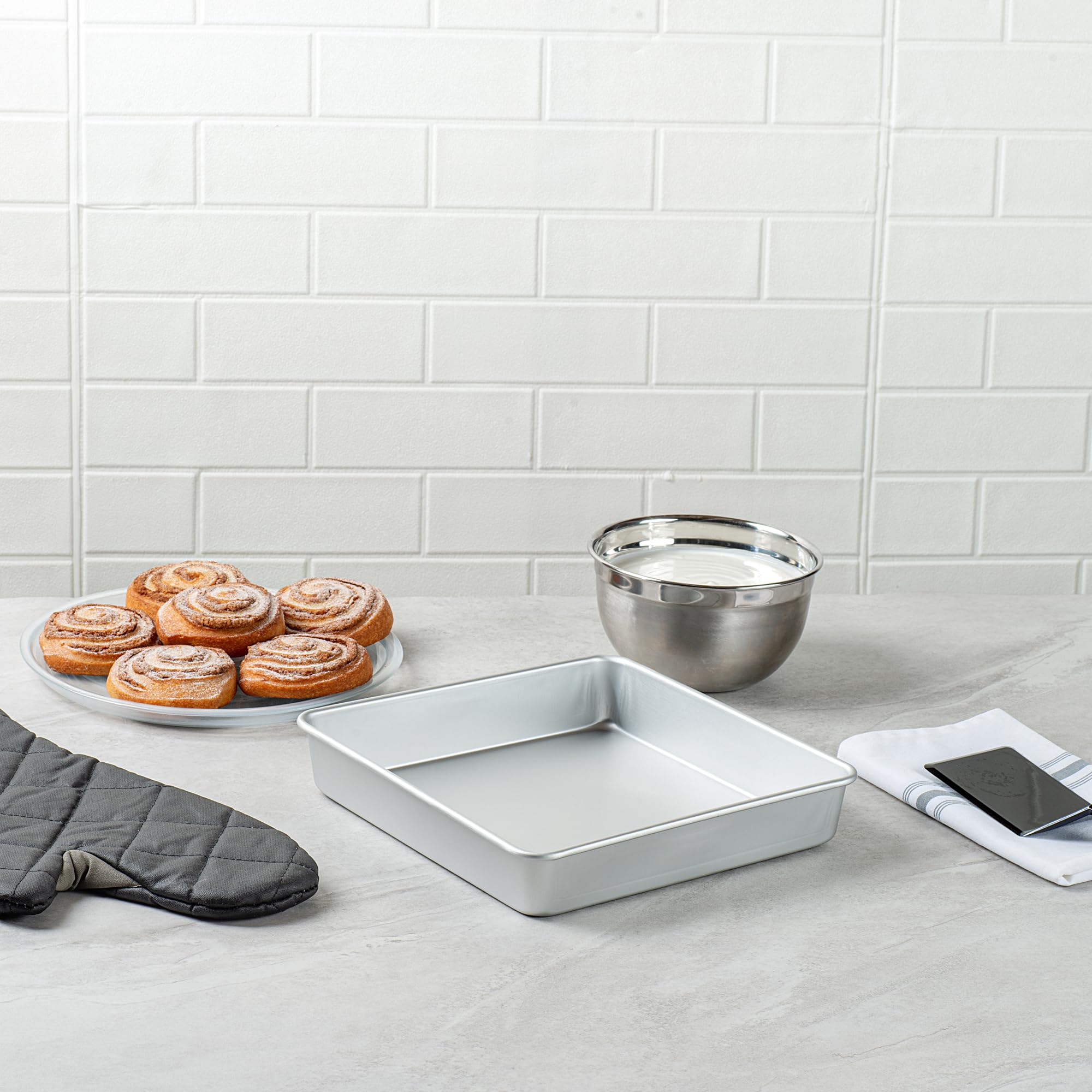 10-inch Square Cake Servings Met Lux 10 X 10 X Inch Staight