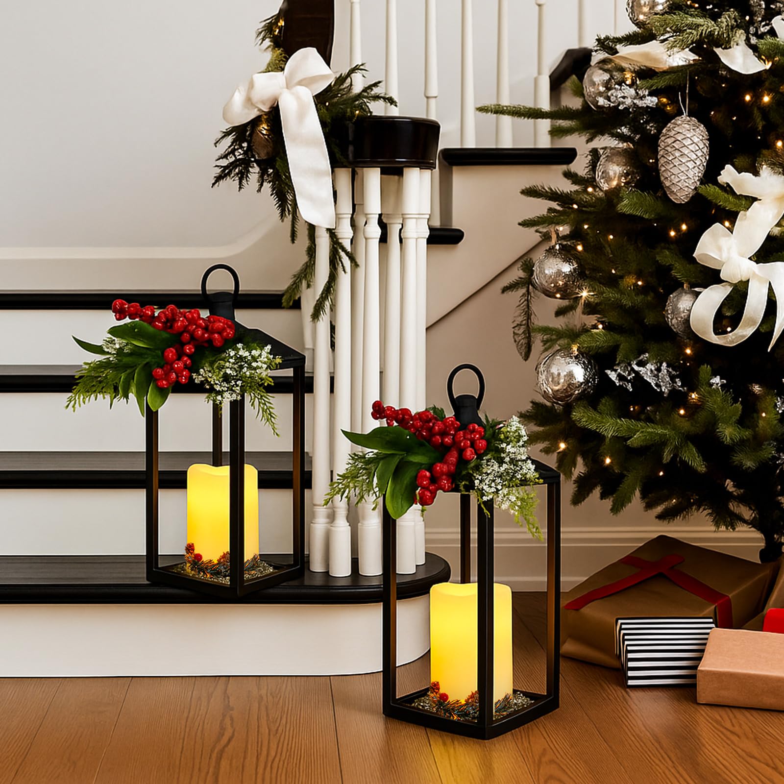 2 lanterne natalizie nere in metallo con candela senza fiamma da 30,5 cm e 38 cm, bacche rosse, moderne candele LED tremolanti per soggiorno, casa, interni, esterni, tavolo, caminetto