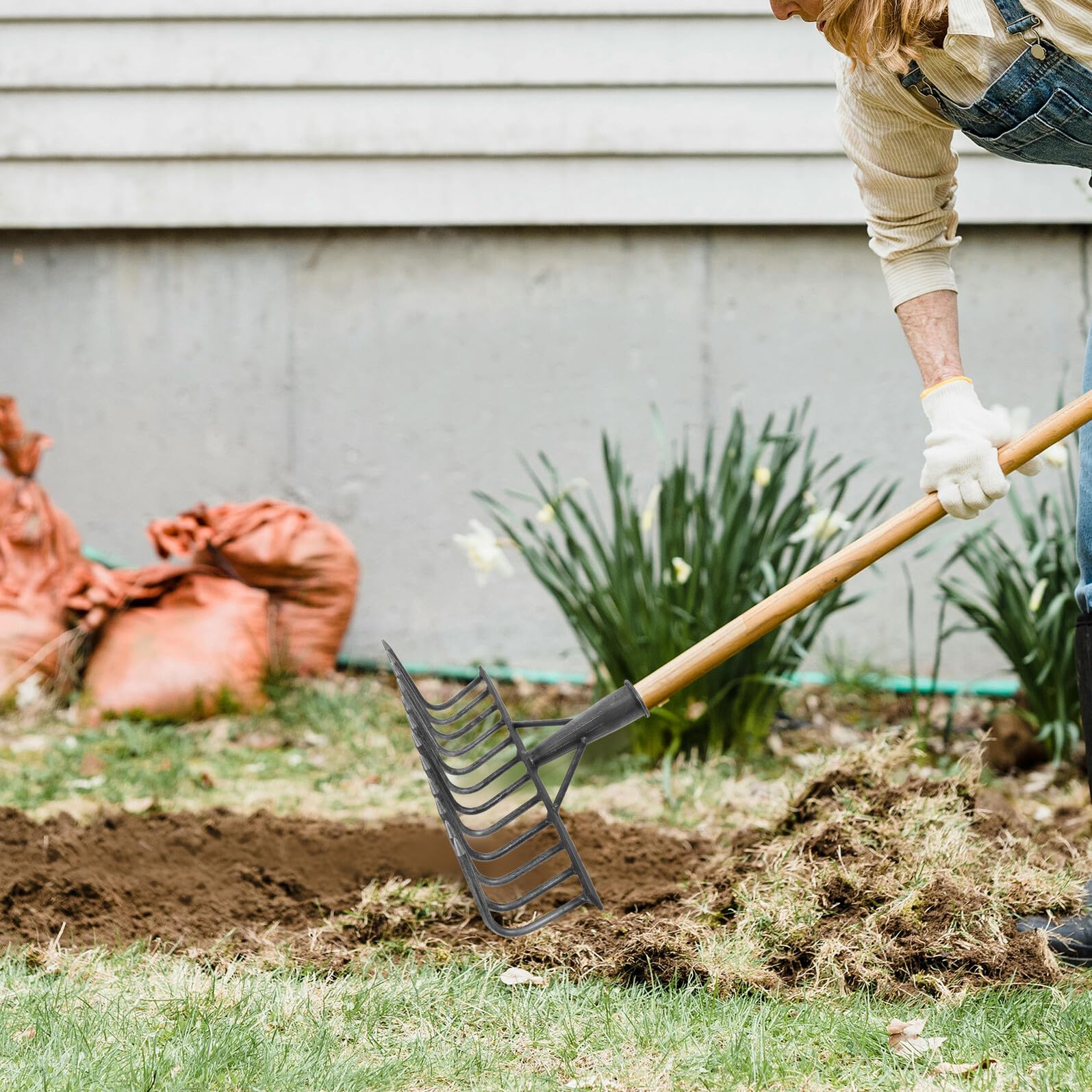 SHINEOFI Rastrello da Giardino Heavy Duty in Acciaio ad Tenore di Carbonio Testa Multi-denti per Rottura Terreno Compatto e Livellamento Strumento Agricolo Versatile per Orto Frutteto e