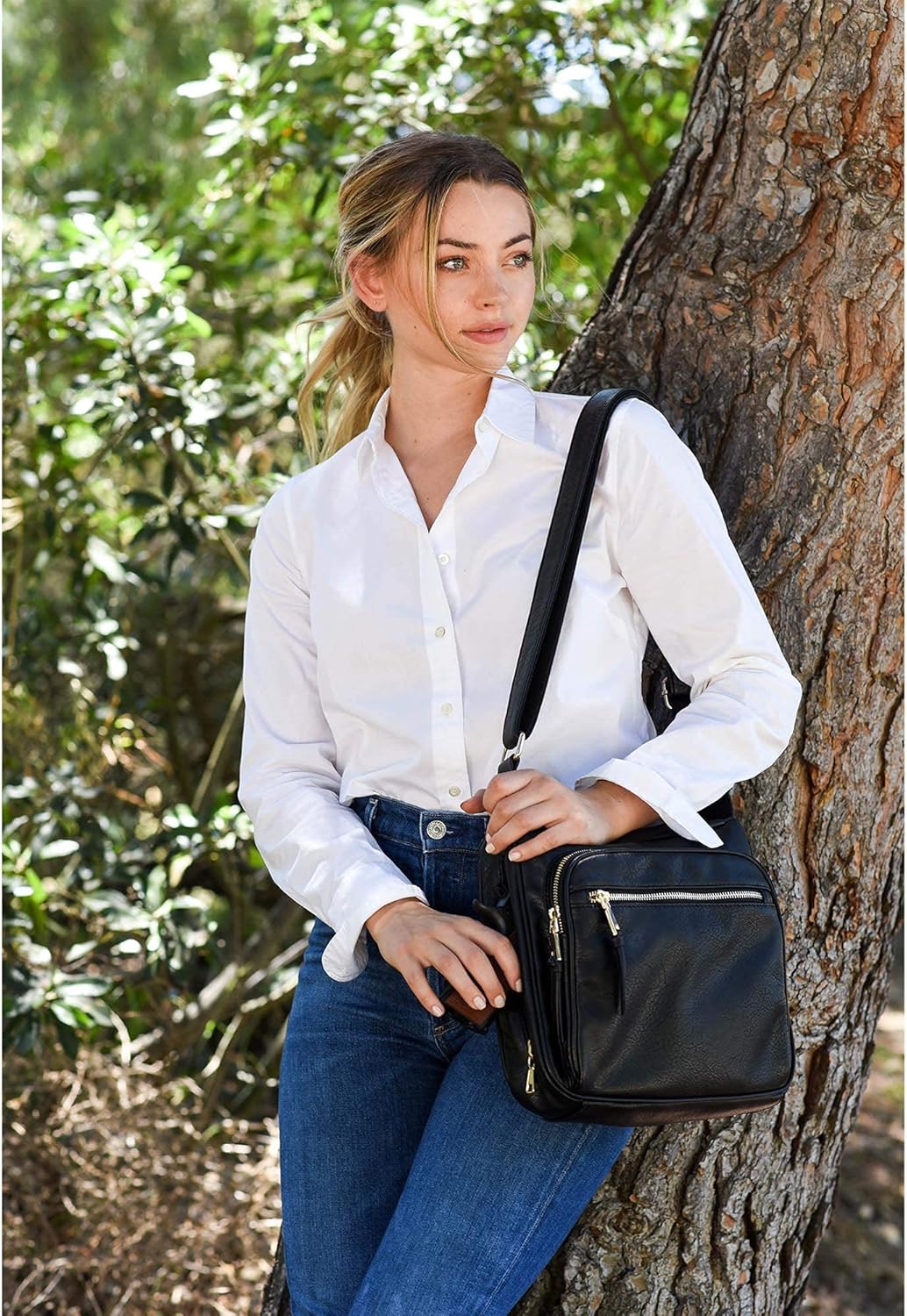 JESSIE & JAMES | Concealed Carry RFID Blocking Crossbody Purse for Women with Lock and Key - Image 2