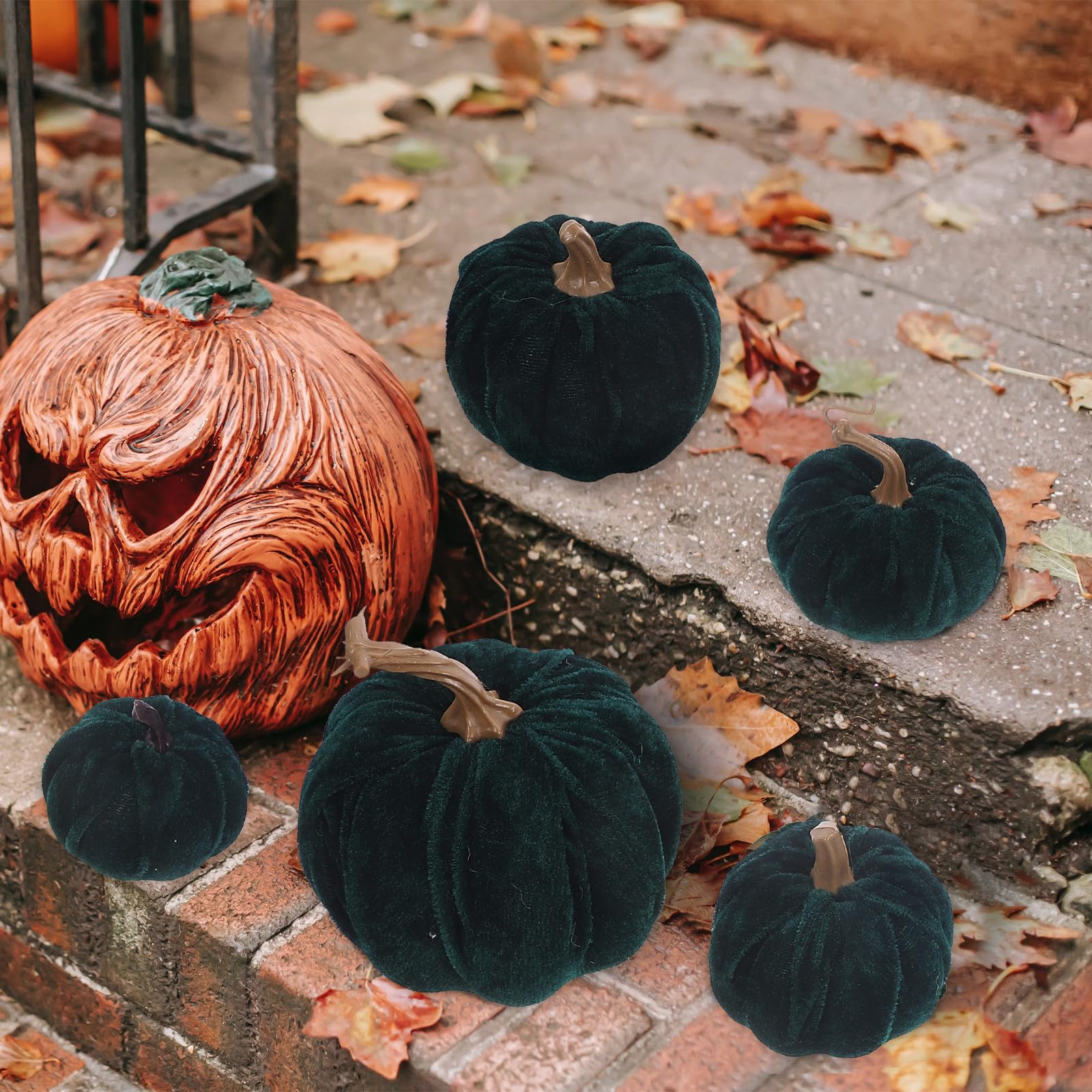 Abaodam 15 Pezzi Zucca Decorativa Artificiale in Flanella Verde a Forma di Zucca, Effetto Vivido e Decorativo per Feste di Halloween e Ringraziamento, per Esterni e Decorazioni Casa