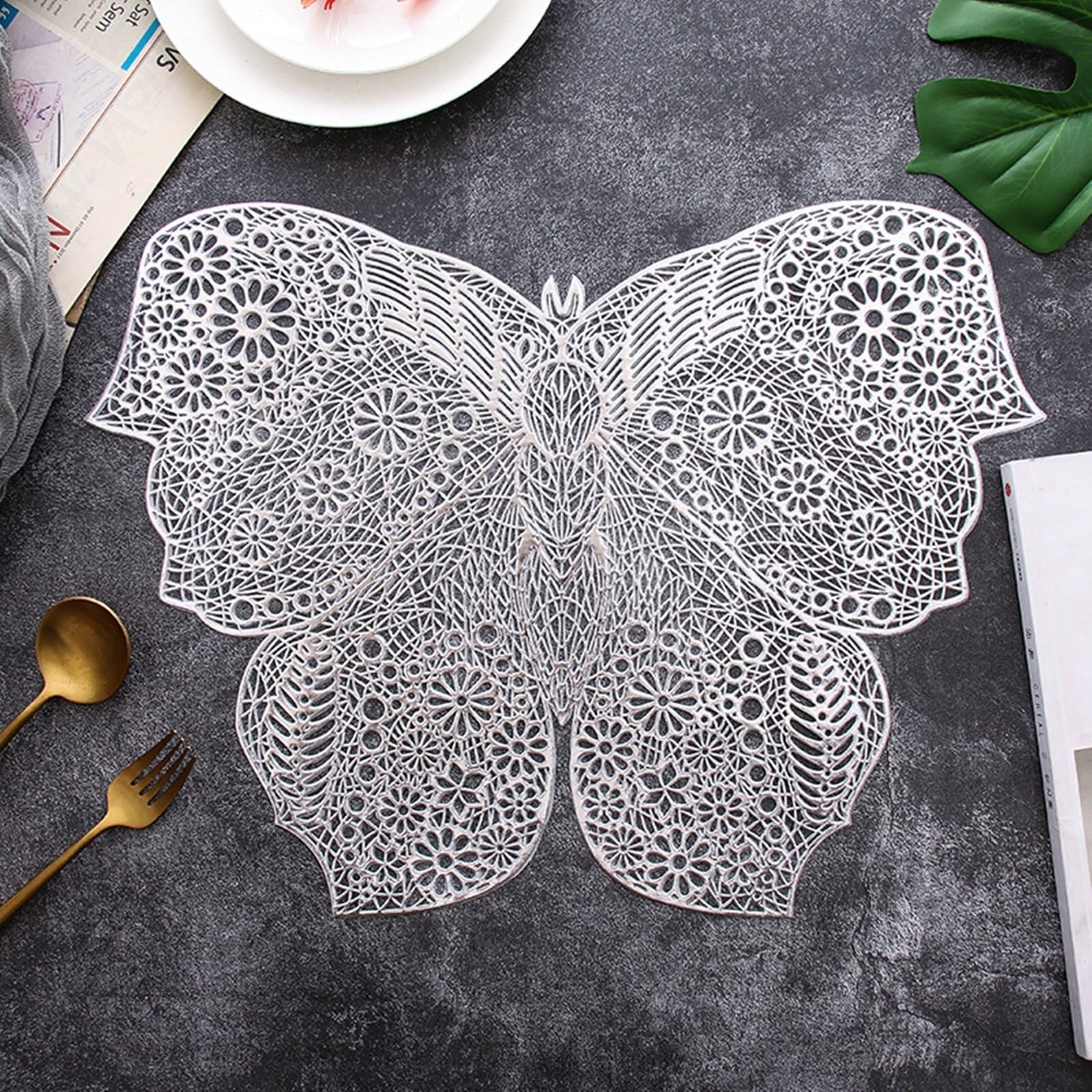 Placemat - Set di 10 tovagliette in argento, motivo floreale, 34 x 45 cm, per cucina e sala da pranzo