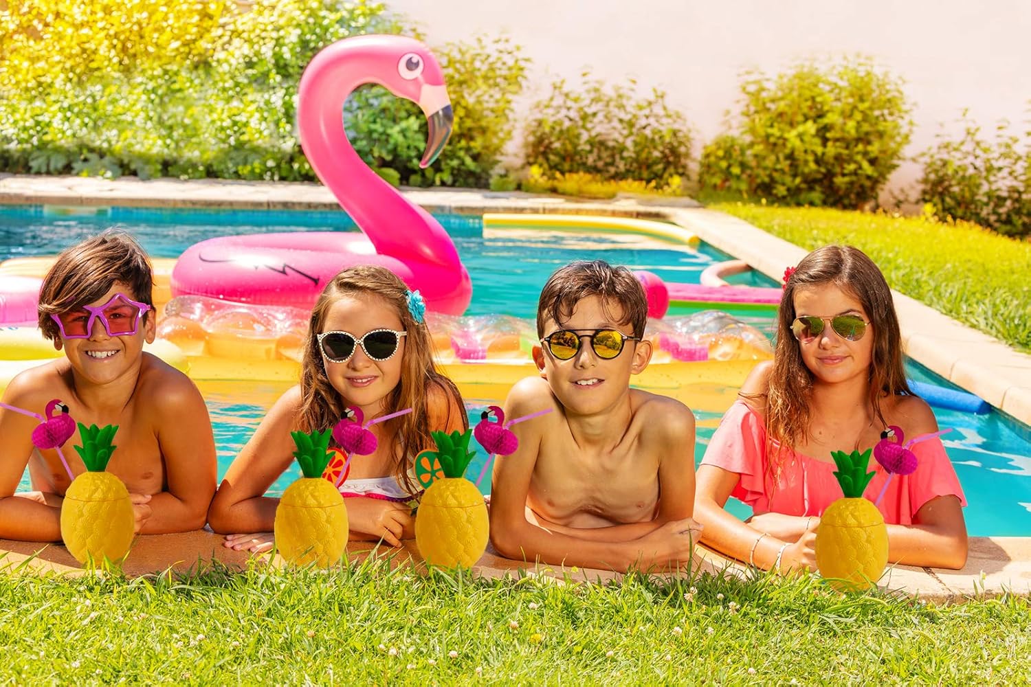 GiftExpress 12-pack Plastic Pineapple Cups with Flamingo Straws, Hawaiian Party Cups Luau Aloha Party Favor - Image 6