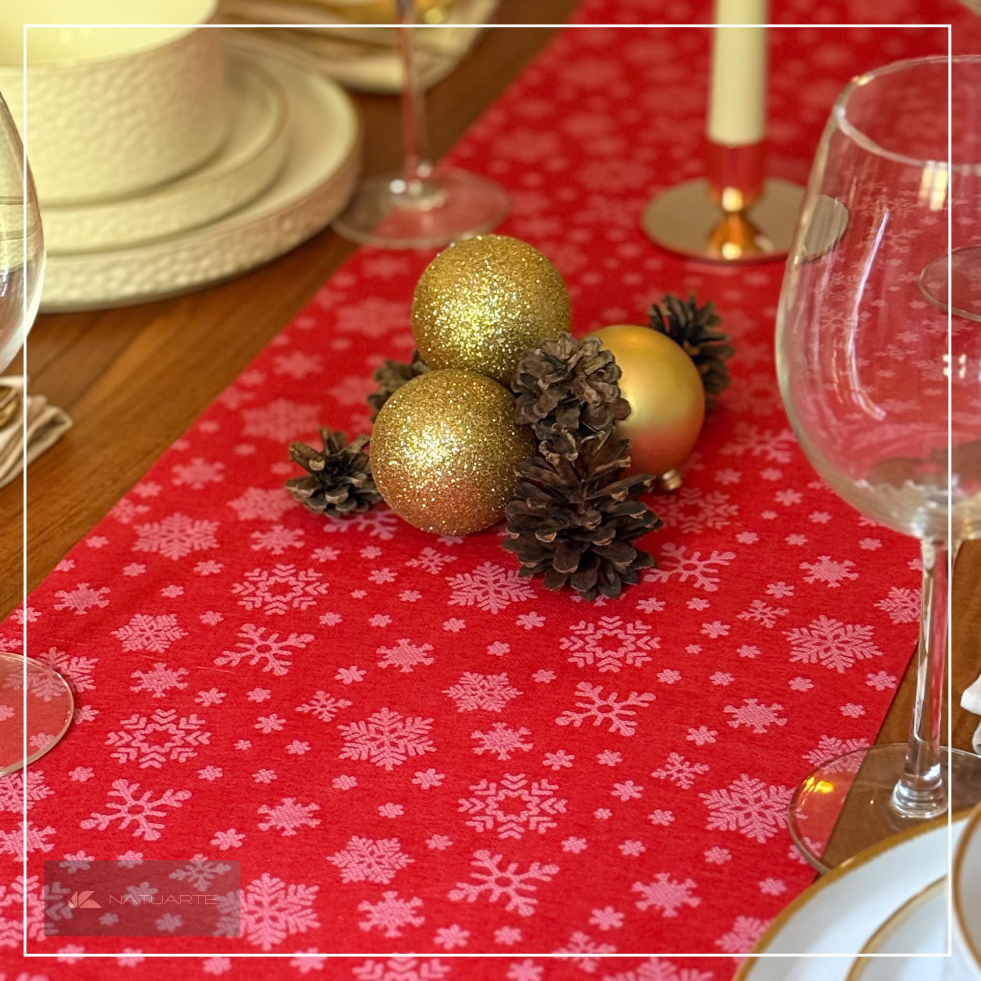 Tischläufer für Weihnachten in Bordeaux Rot mit goldenen Sternen - 100%Mosel