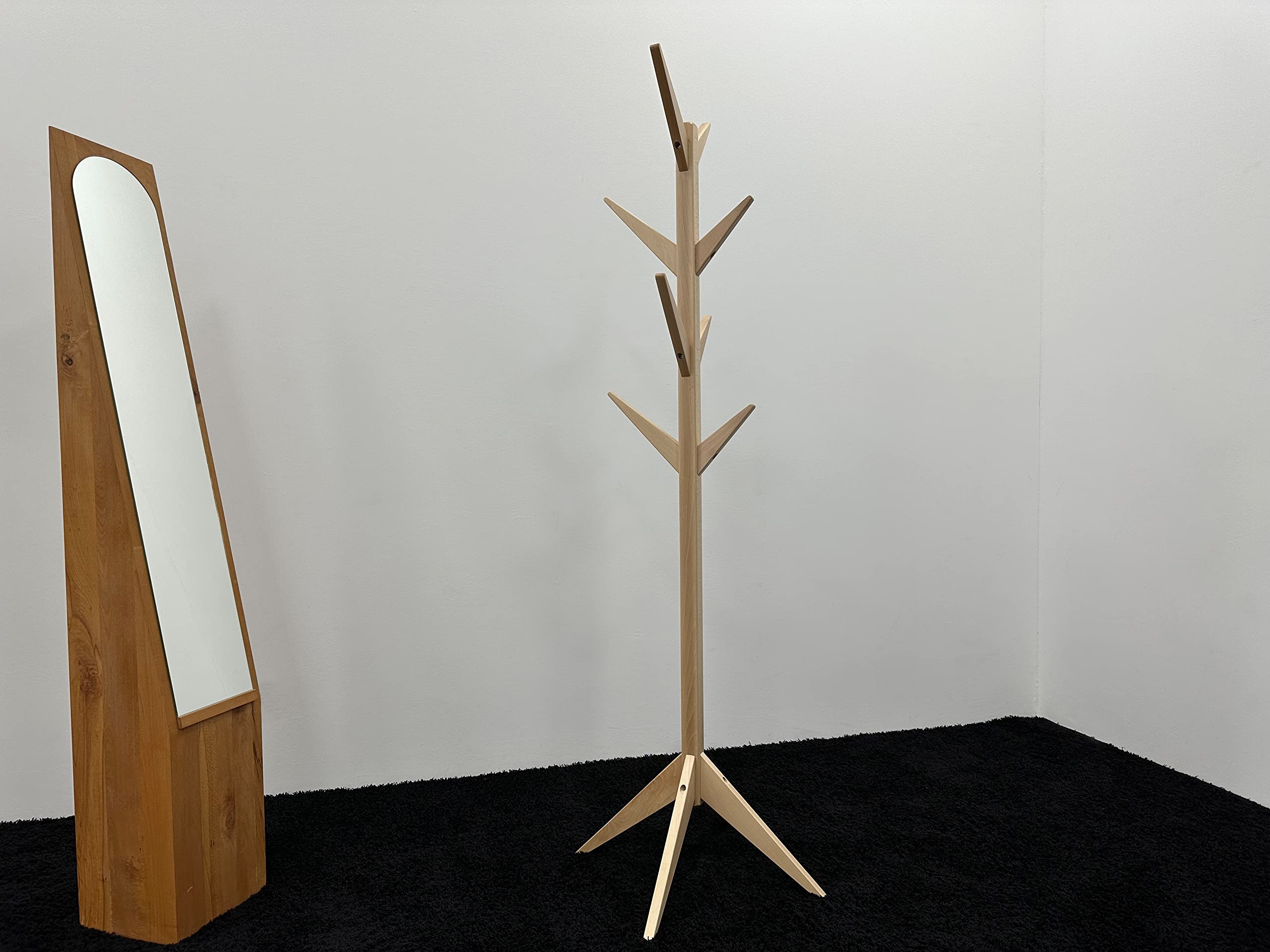 f32 Perchero de madera maciza – Perchero de pie (178 cm de altura) – Estable soporte para chaqueta con 8 ganchos de madera natural lacada