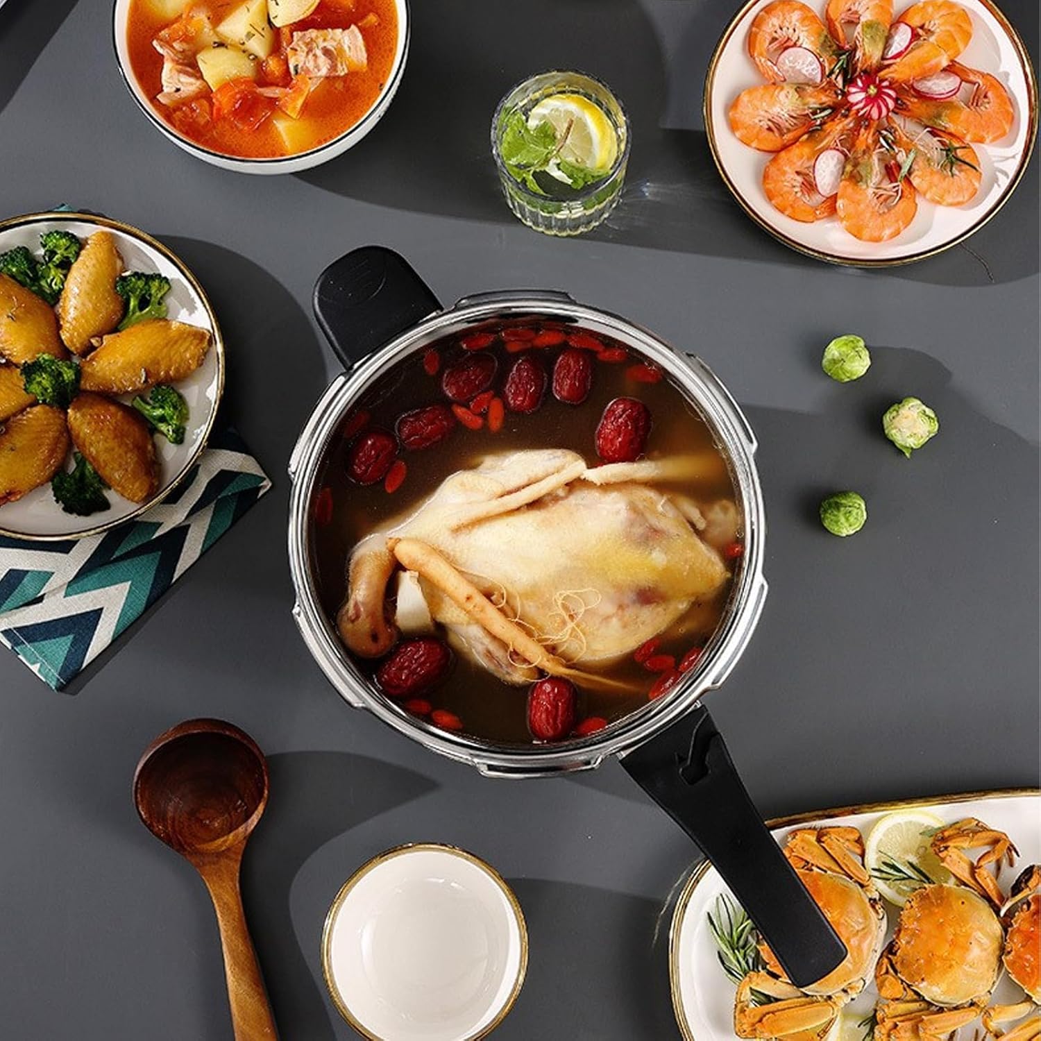 201 Stainless Steel Pressure Cooker, Large Capacity Olla de Presión Durable Explosion Proof, Compatible with Gas Electric Induction Ceramic, Commercial Home Use,4.2Qt/4L