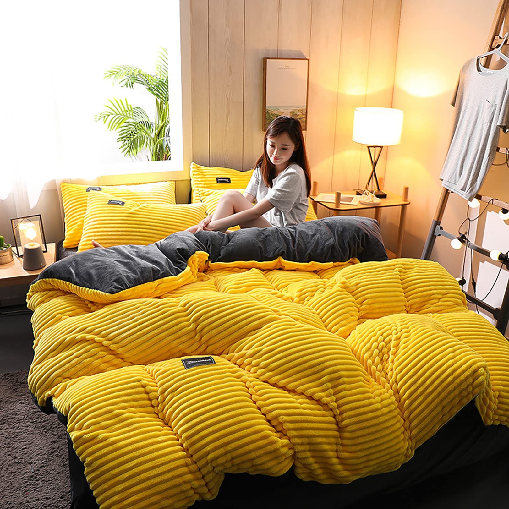 ALEjon Juego de Funda nórdica de Terciopelo Amarillo, tamaño Queen con 2 Almohadas - Suave y Elegante 4 Piezas para Camas Individuales (220x240cm)