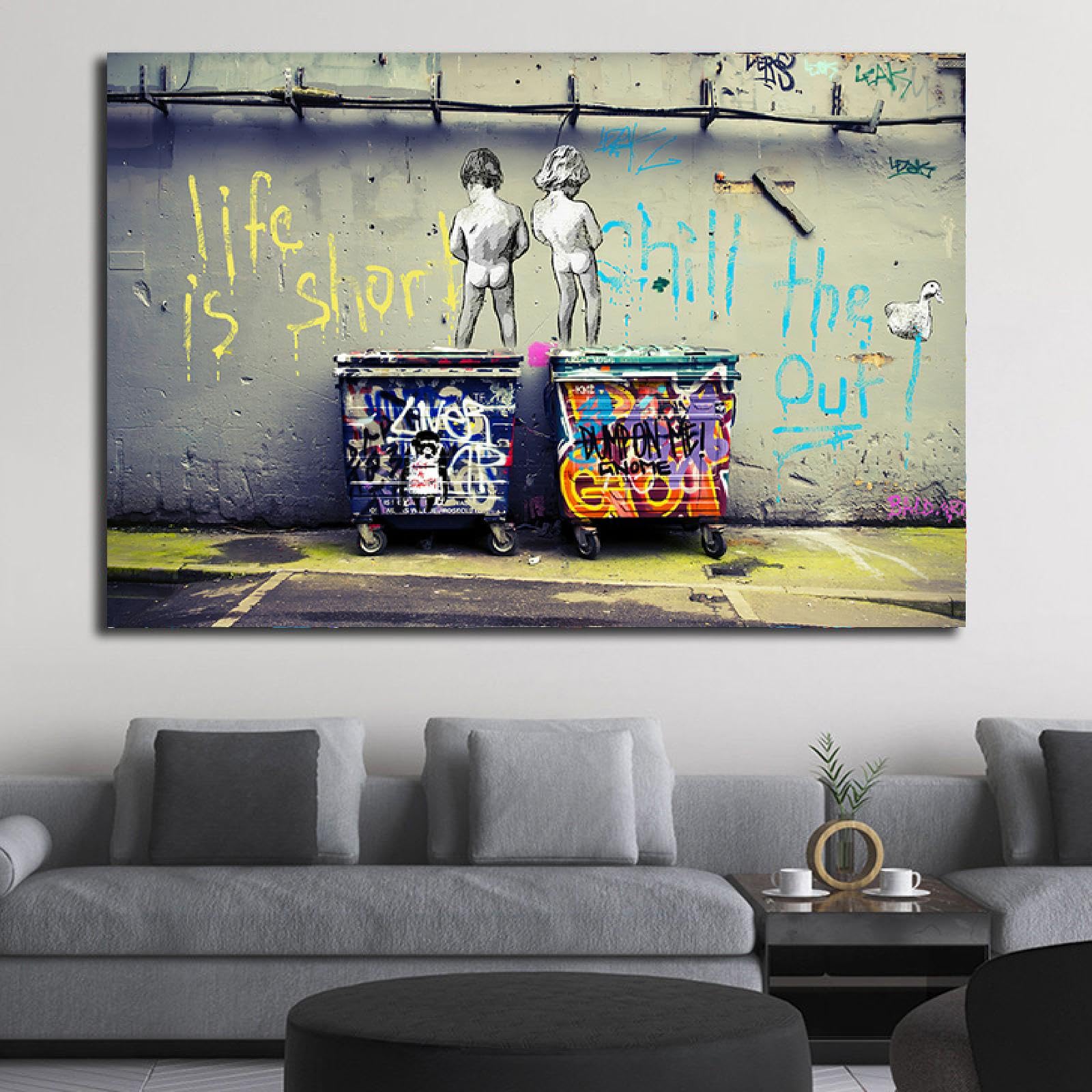 Banksy Bilder Leinwand Life is Short Wandbild 100x60 cm Graffiti Streetart Bilder Leinwand Bild XXL Wanddeko Poster Pop Art Bunt Kunstdruck für Wohnzimmer Schlafzimmer Dekor Mit Rahmen