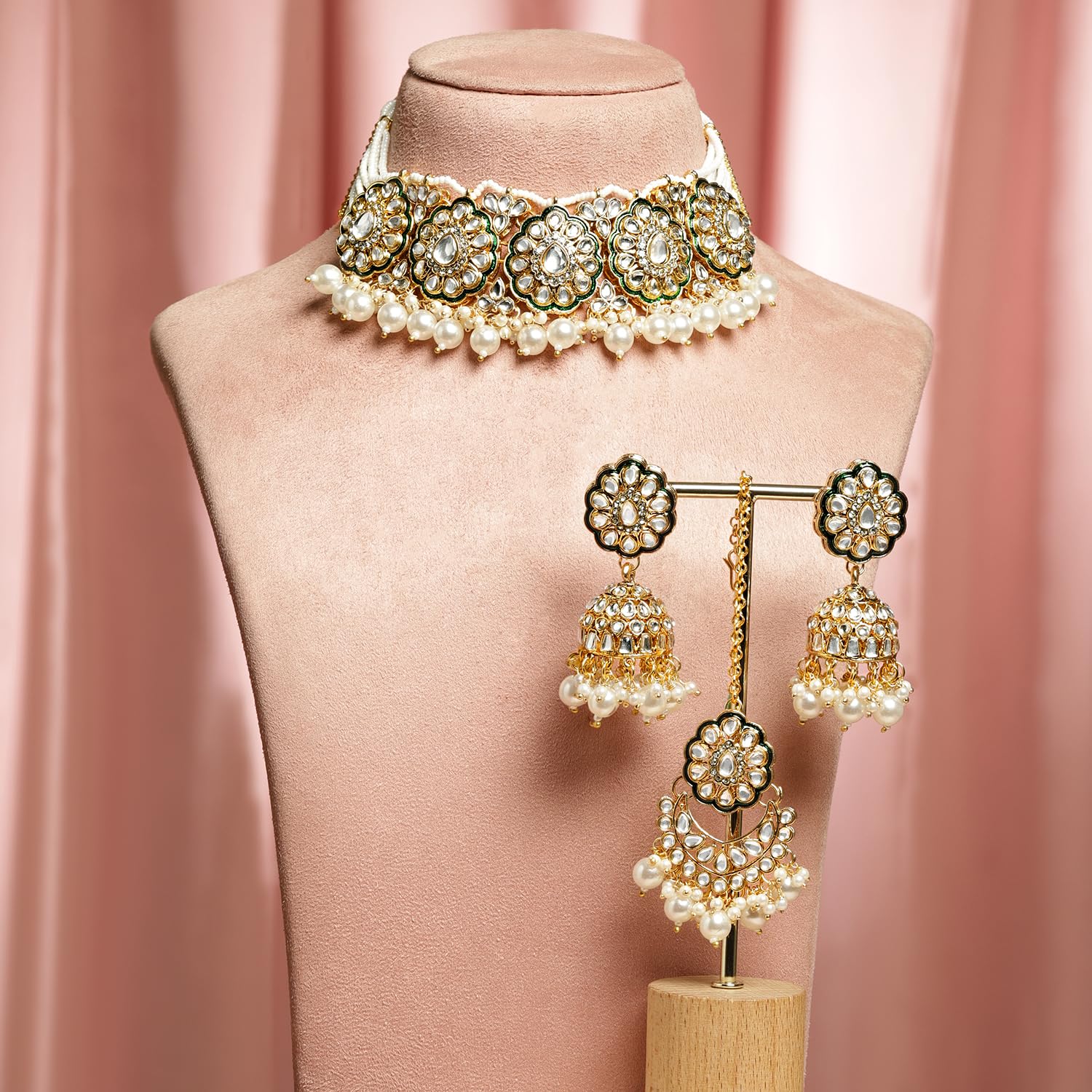 Rubans Collana Maangtikka placcata oro tradizionale elegante Kundan e perle regalo per donne e ragazze