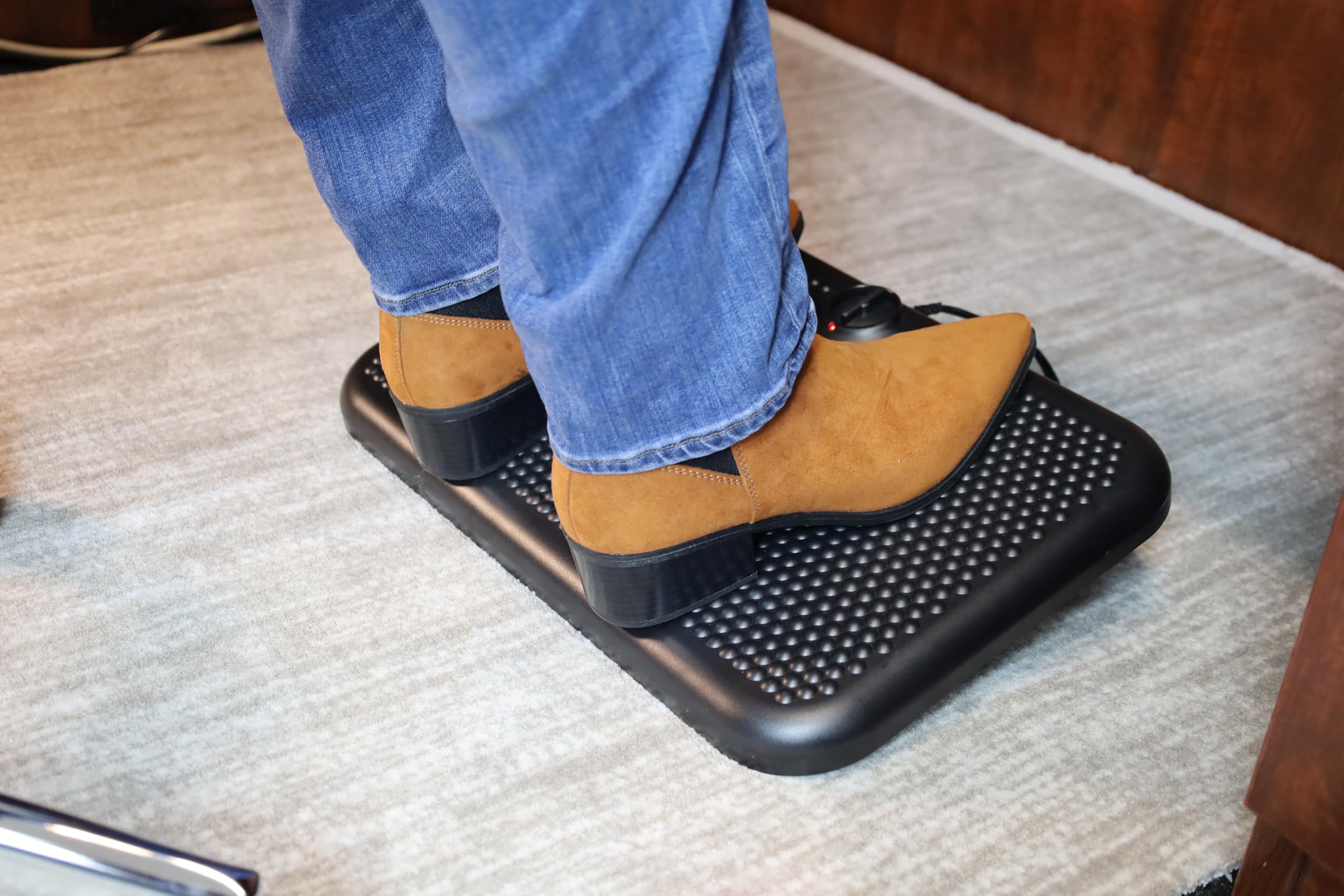 Cozy Products Toasty Toes Office Space Heater Foot Warmer 90 Watts | 3 Adjustable Positions 2 Heat Settings Uses Only 105 Watts Perfect for Under Desks Hi-Lo-Off Switch Warms Cold Feet product thumbnail 6