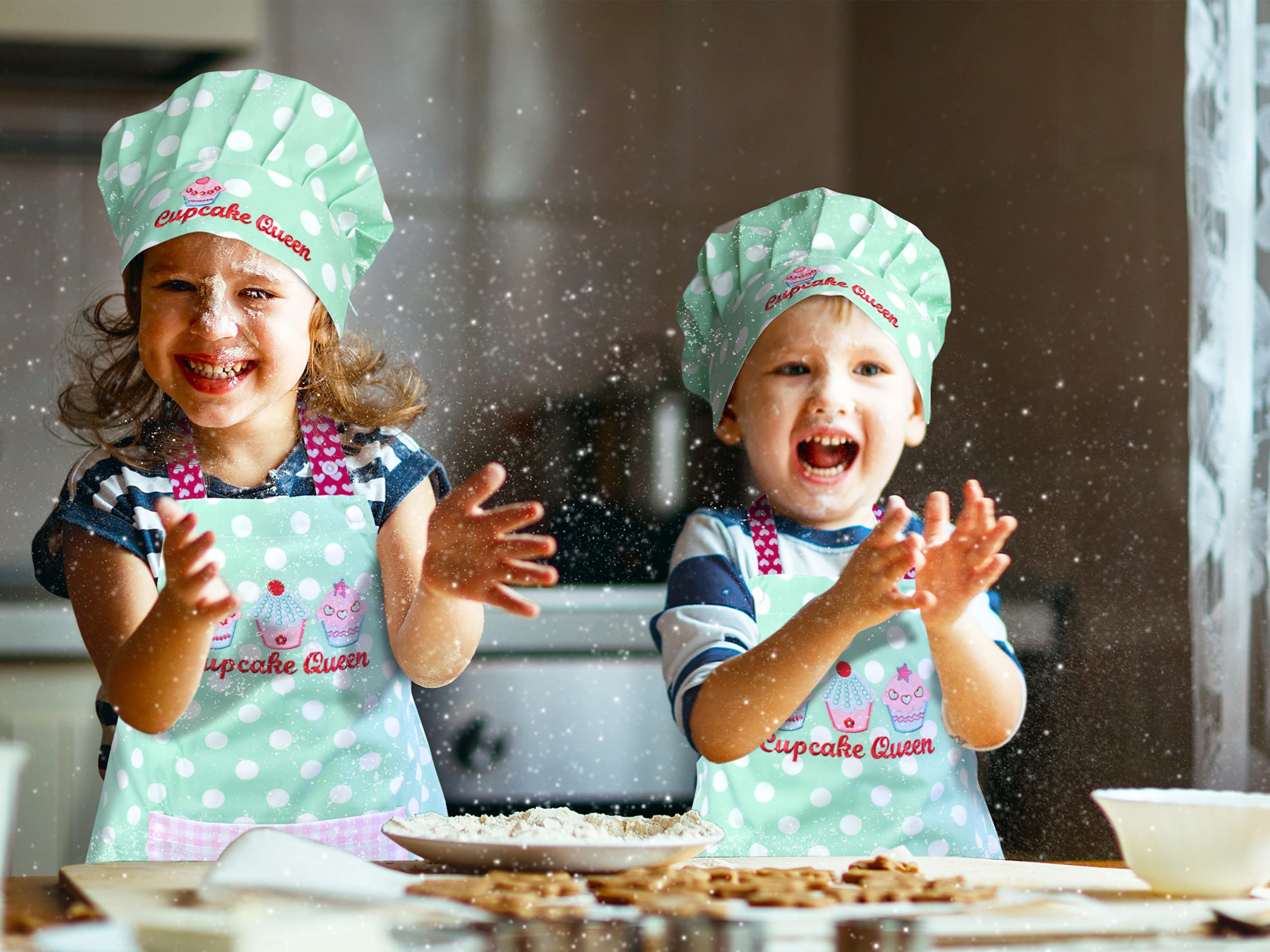 Emily's Check Zestaw fartuchów dla dzieci – Fartuch kuchenny i rękawica do garnków lub czapka kucharska