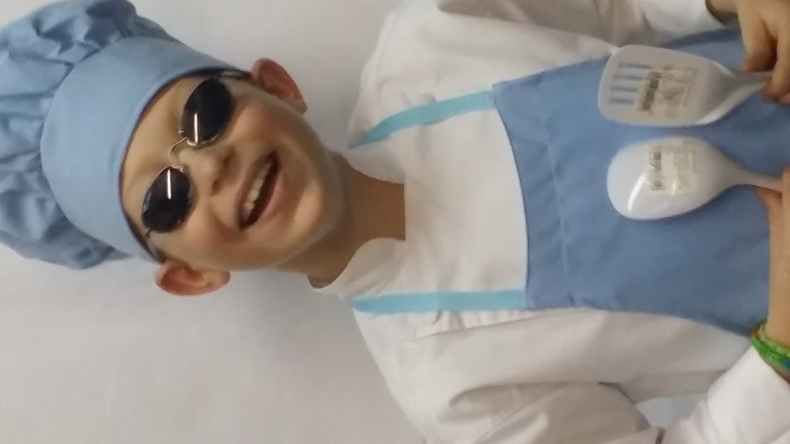 CHEFSKIN Baby Blue Apron Kids Children Fits 2-7 Yr Olds 15x21 Real Fabric 100% Poly