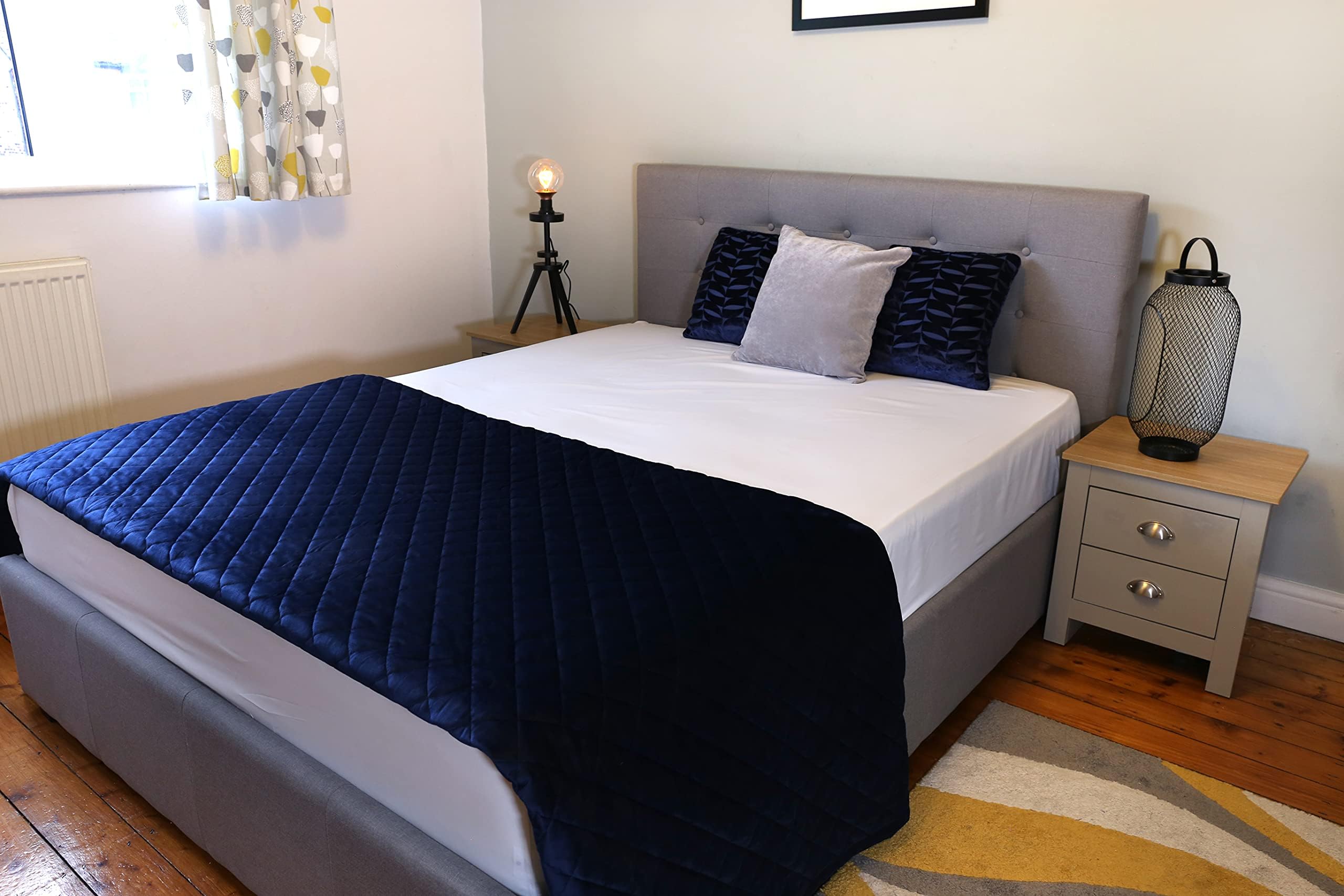 Soroor® Bedding & Linen, Microfiber Small Double Bed Sheet, White Bed Sheet Deep Pocket 12 inch, Super Soft Fabric & Elastic Hem Fitted Sheets | 120 x 190 x 30 cm Small Double Fitted Sheet / 4FTOEKO-TEX STANDARD 100