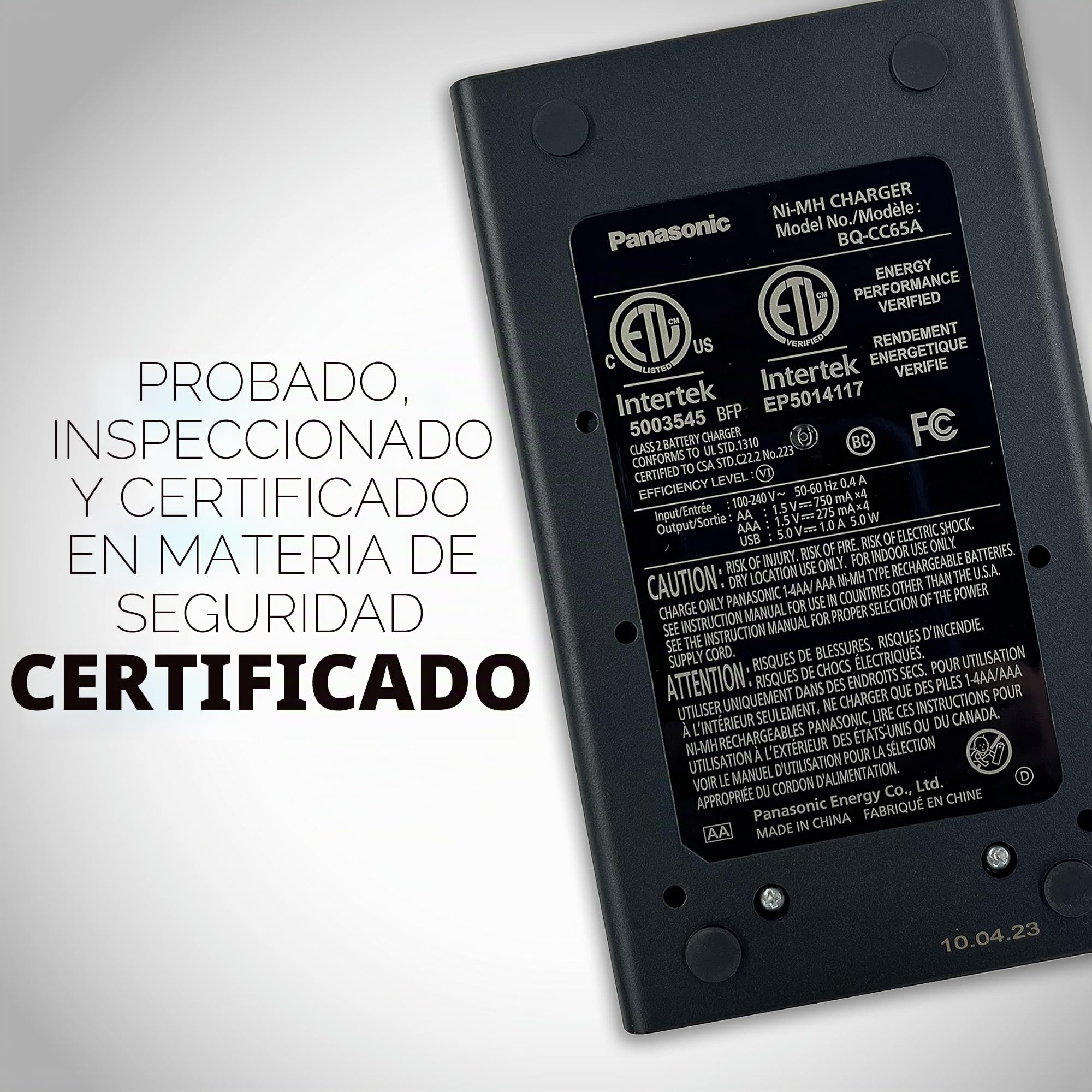 Panasonic BQ-CC65AKBBA Super Advanced Eneloop Pro y Eneloop Cargador rápido de 4 Posiciones con Panel indicador LCD y Puerto de Carga USB, Negro