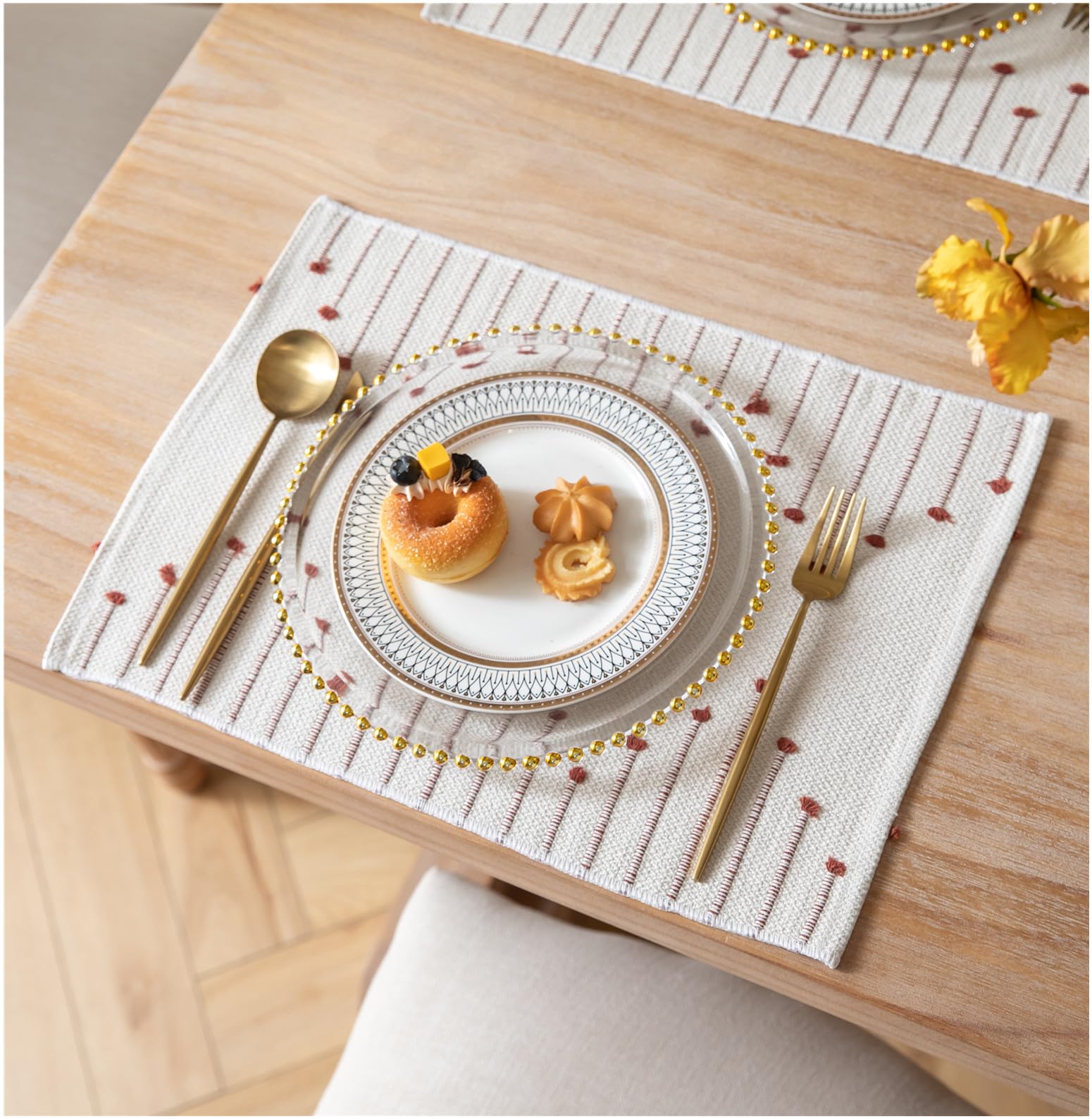 Placemats Set of 6 for Dining Table Fall Décor, Woven Cloth Place Mats for Farmhouse Kitchen Tabletop, Handcrafted Machine Washable Cotton Table mats