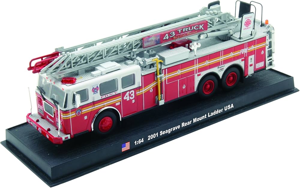 Amazon.co.jp: シーグレーブリアマウントラダー消防車ダイキャスト1/64