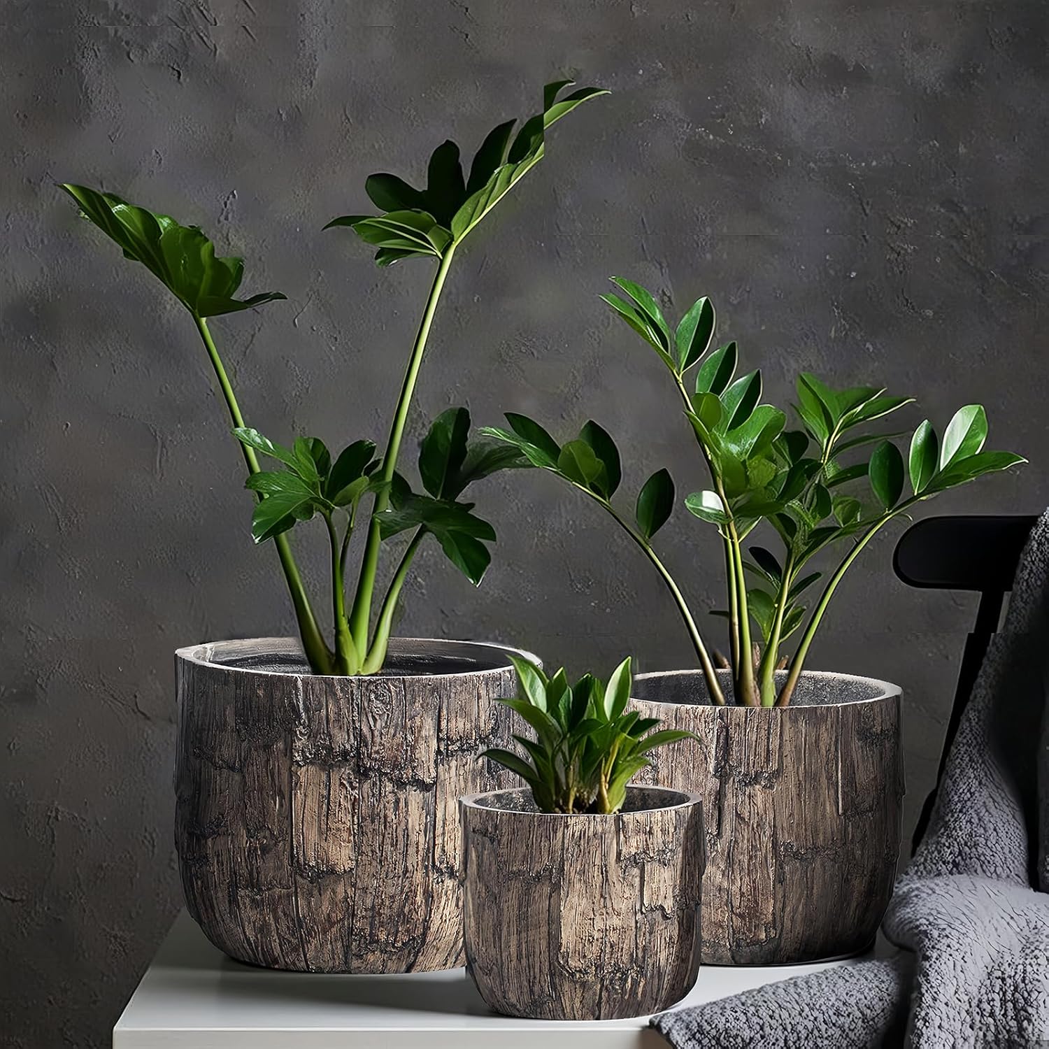 Yundu Concrete Planter Set of 3, 14.5 & 12.6 & 9.8 inch Plant Pot. Vintage Style Woodgrain Concrete Planter with Drainage Holes, Suitable for Home, Garden and Other Indoor and Outdoor décor