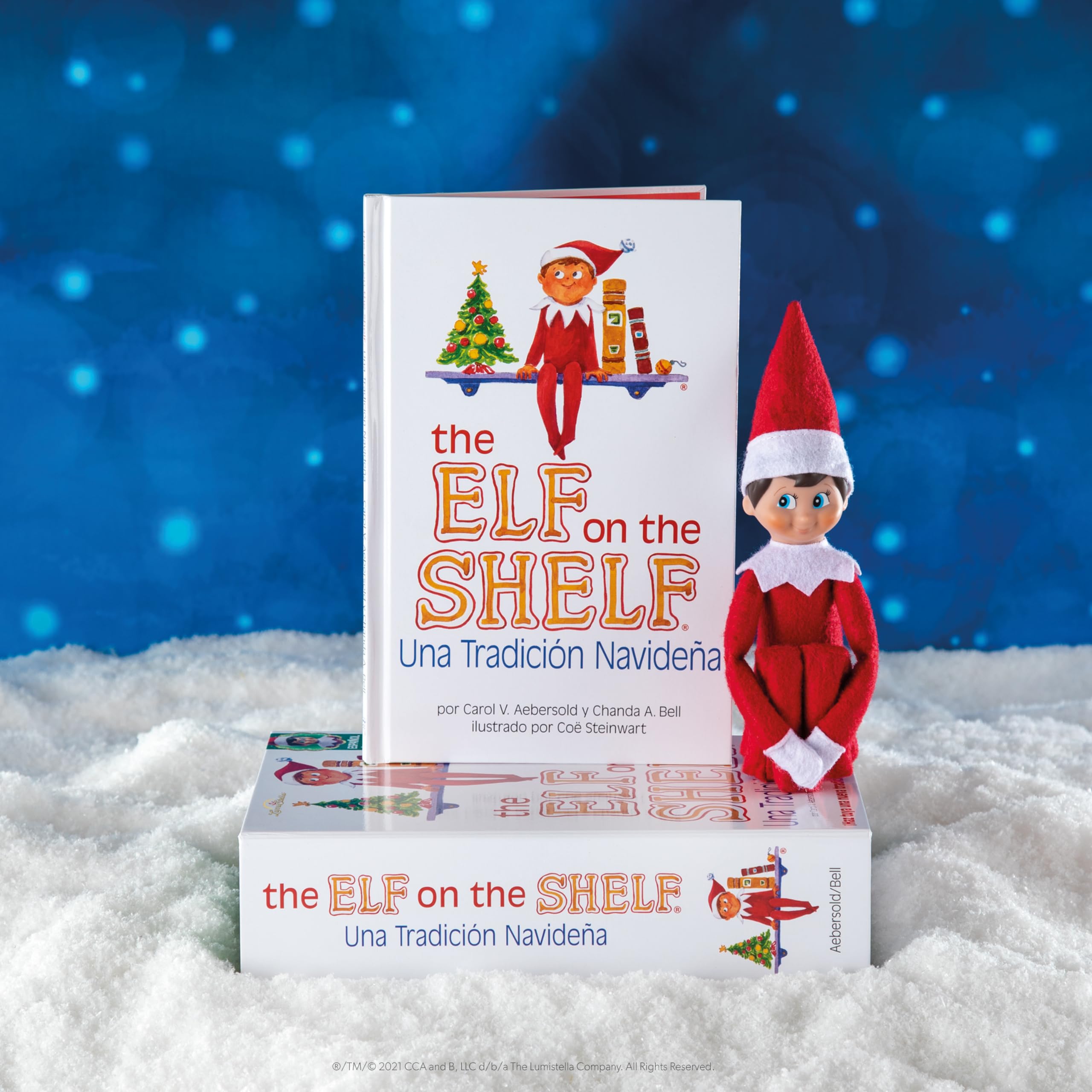 The Elf on the Shelf® Una tradición navideña | Italiano | Niño con Ojos Azules | Incluye Libro ilustrado mágico, Caja de Recuerdos y Certificado Oficial de adopción