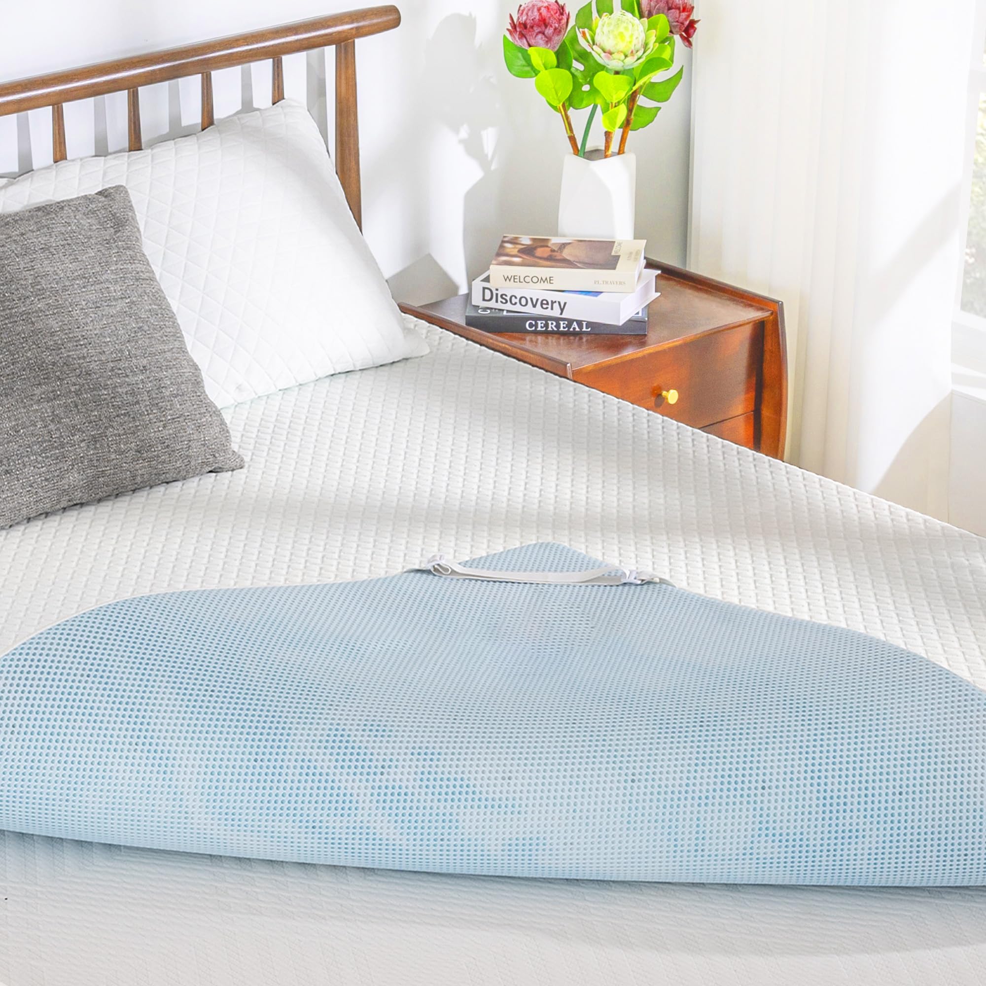 EGO Gel Memory Foam Mattress Topper, 4 Inch Twin with Removable Breathable Soft Cover, Cooling Bed Topper for Comfort Body Support & Pressure Relief, CertiPUR-US Certified