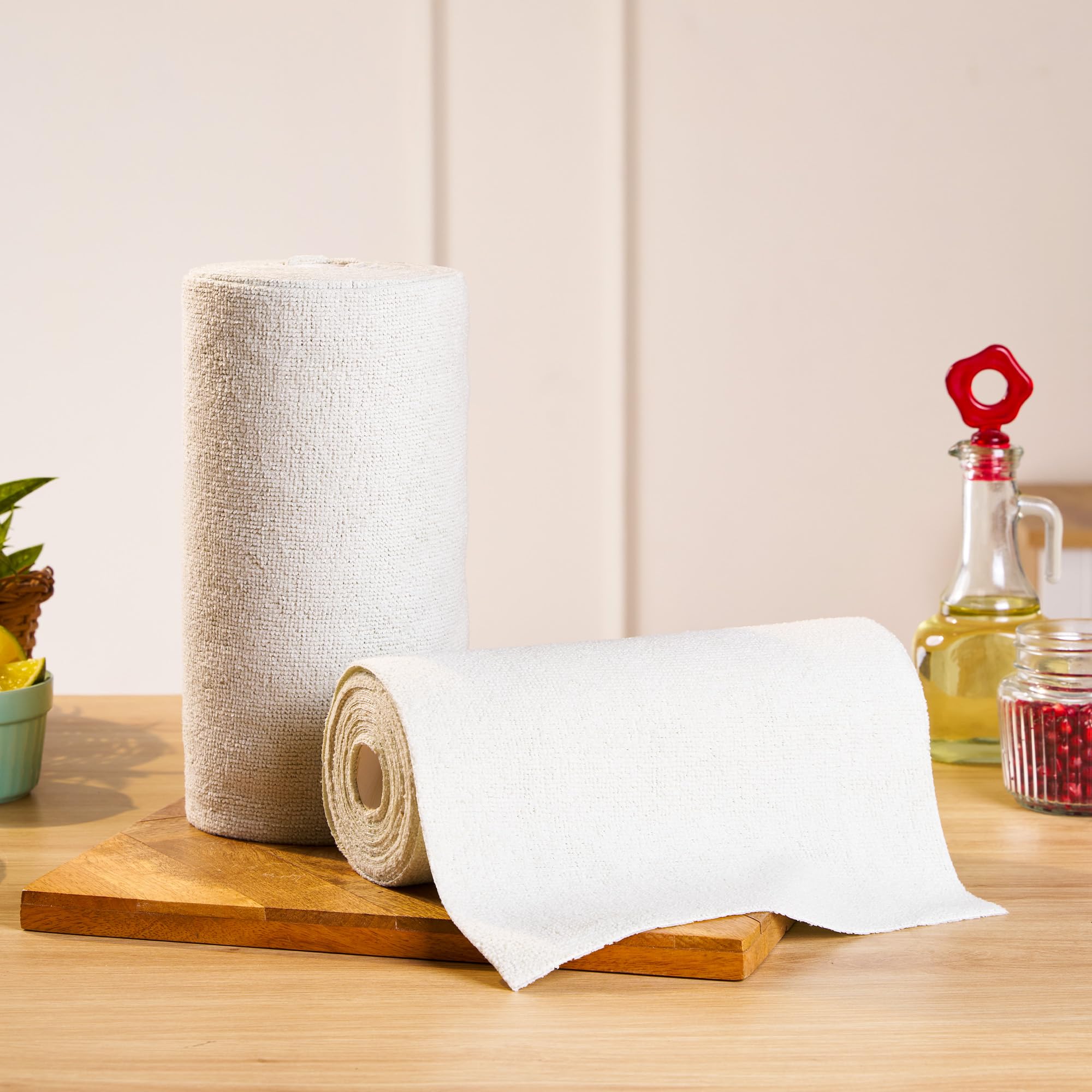 HomeEssentials Microfiber Cloth on a Roll Tear Away Cleaning Towels - Reusable and Washable Cloths for Car, House, Garage or Kitchen, 25 x 25cm (Pack of 30)