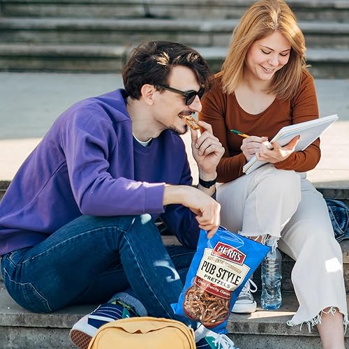 Miniatura 3 de Herr's Pretzels finos de masa madre estilo pub, 12 onzas (paquete de 9 bolsas)  Pretzels crujientes de masa madre, perfectos para sumergir y