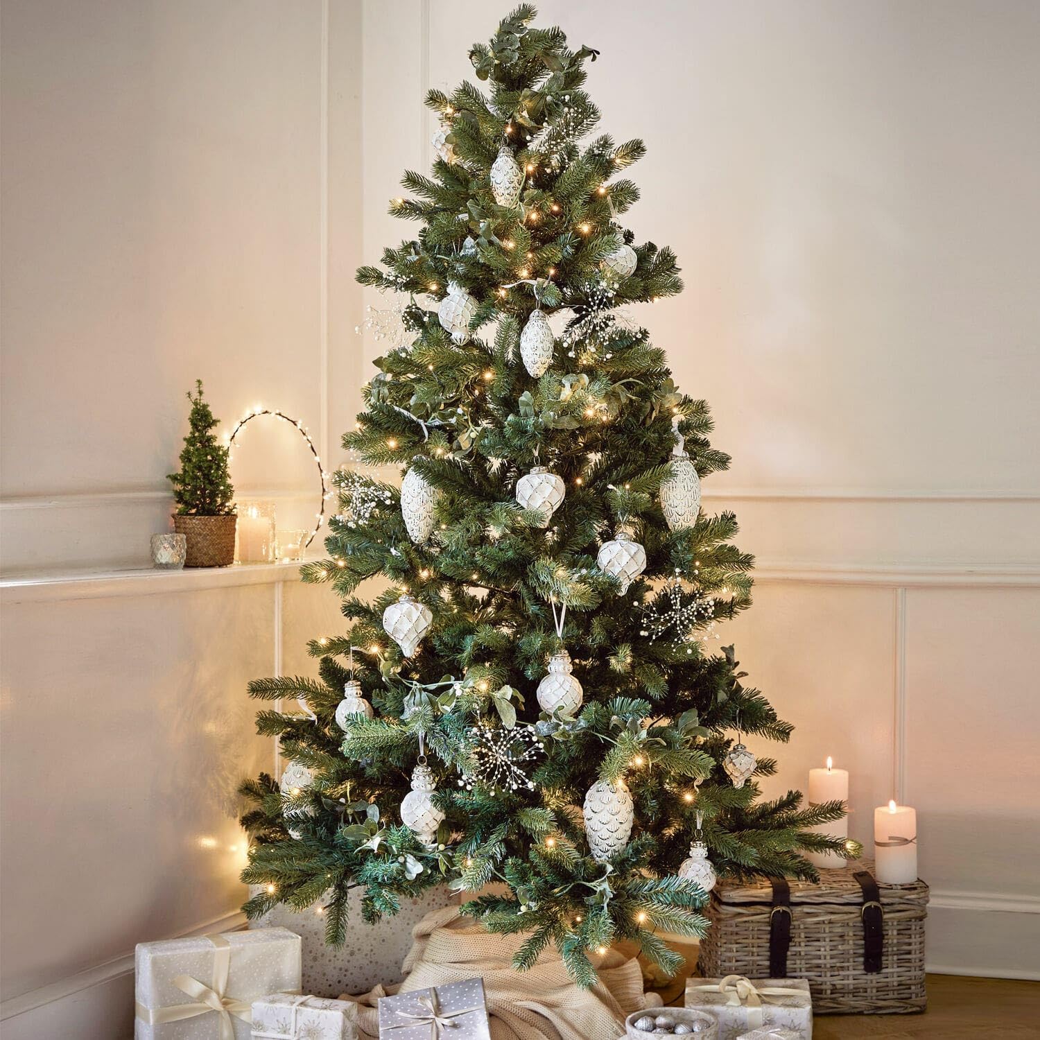 Loberon Weihnachtsschmuck 6er Set Ã‰va, antikweiß | Tannenzapfen-Look, Bauernsilber & Feines Antik-Finish, Christbaumschmuck, Weihnachtsdeko, Weihnachten, Glas, Eisen
